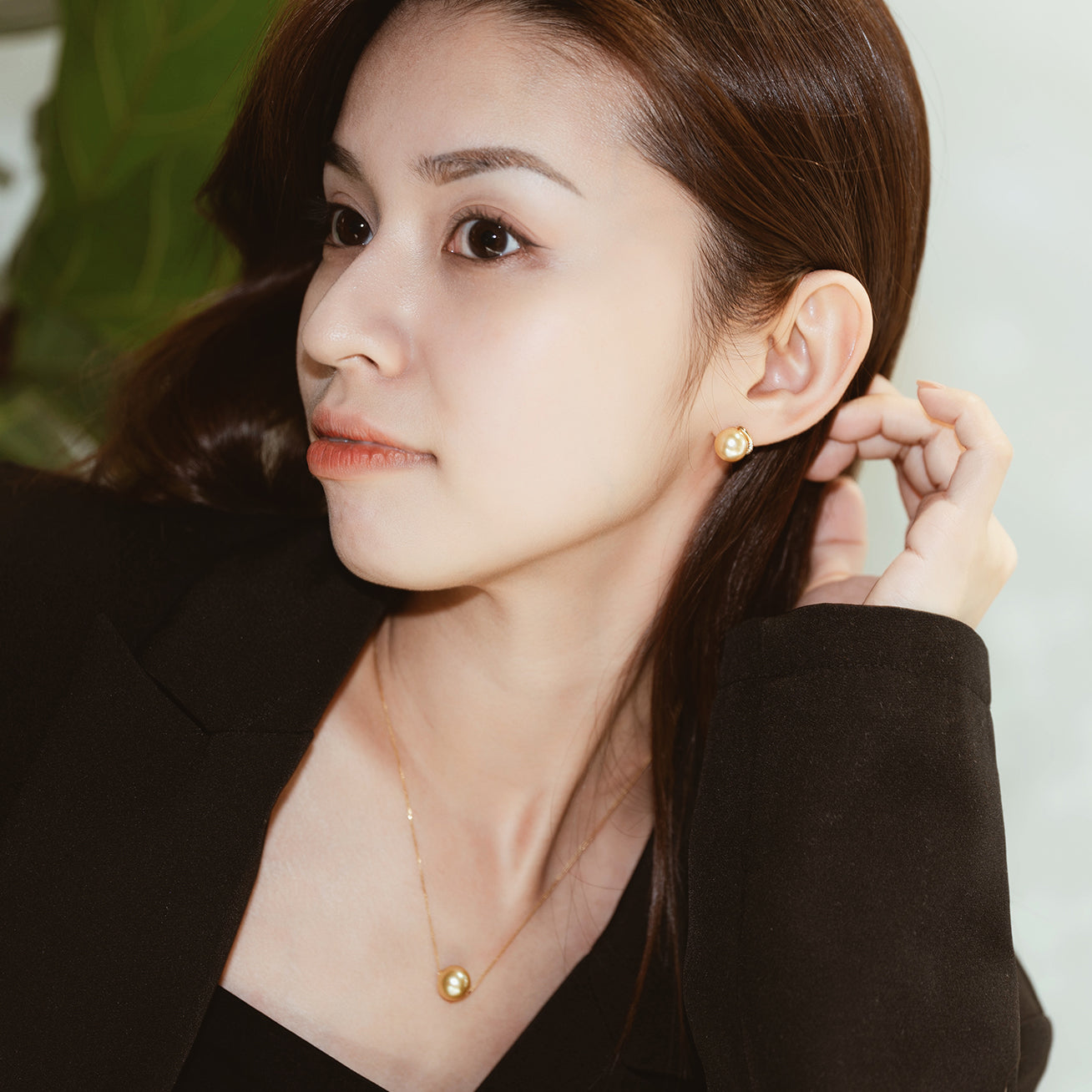 18K Solid Gold South Sea Pearl Earrings - Luxury Pearl Jewelry for Women - Elegant Gift for Wedding, Anniversary & Special Occasions