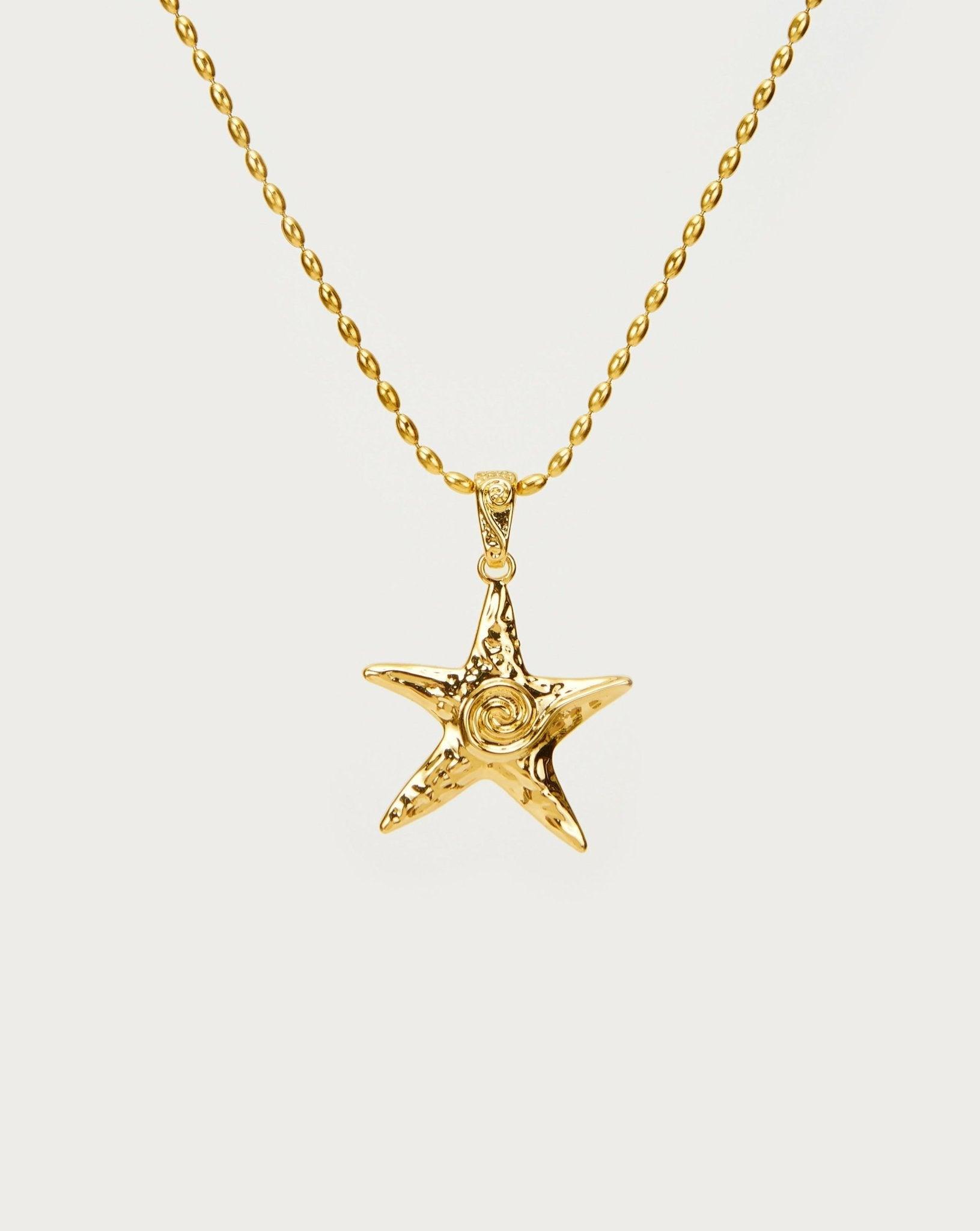 Elegant Gold Starfish Necklace for Women - Perfect for Beach Vacations, Summer Outfits & Gift Giving