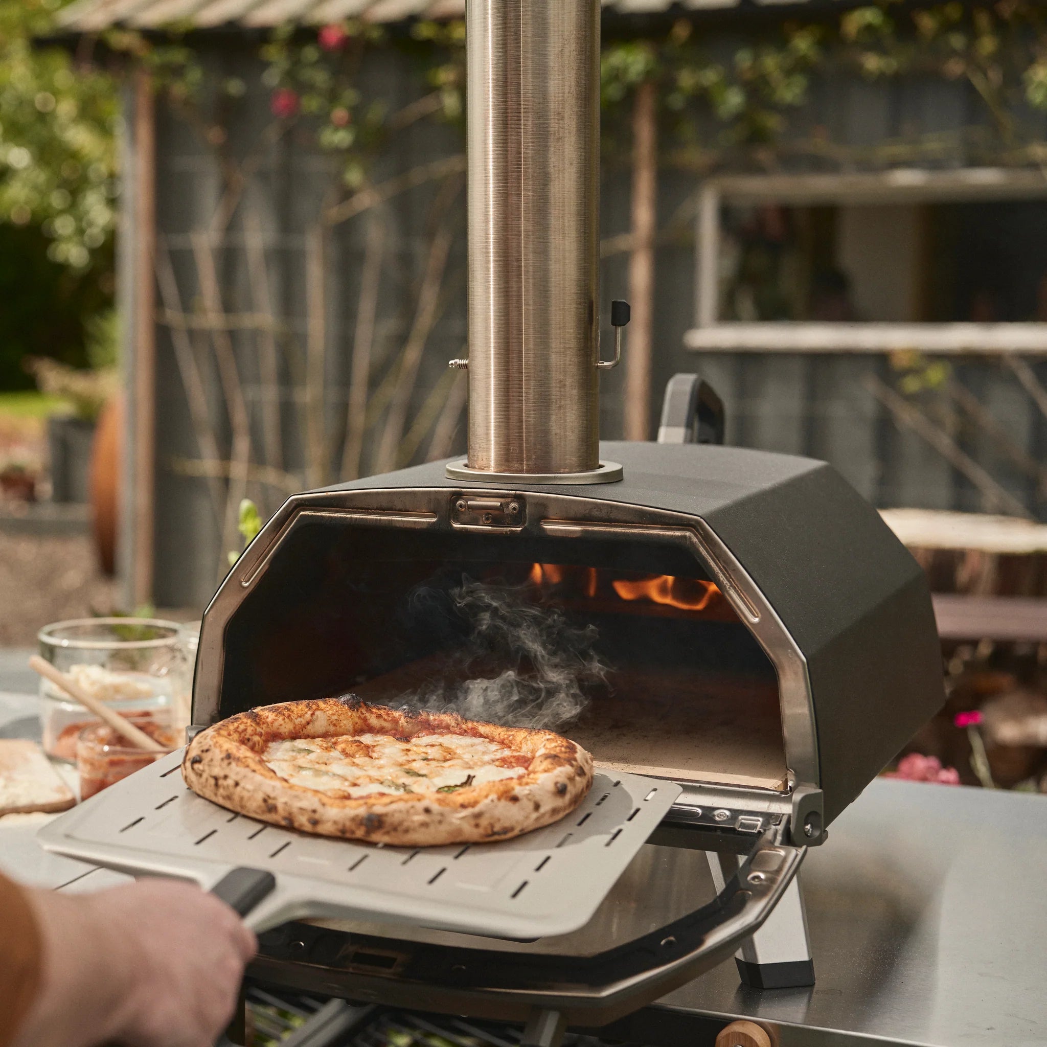 Ooni Karu 2 Pro Multi-Fuel Outdoor Pizza Oven - Portable Wood & Gas Pizza Maker for Backyard, Camping & Parties - Perfect for Neapolitan & Artisan Pizzas