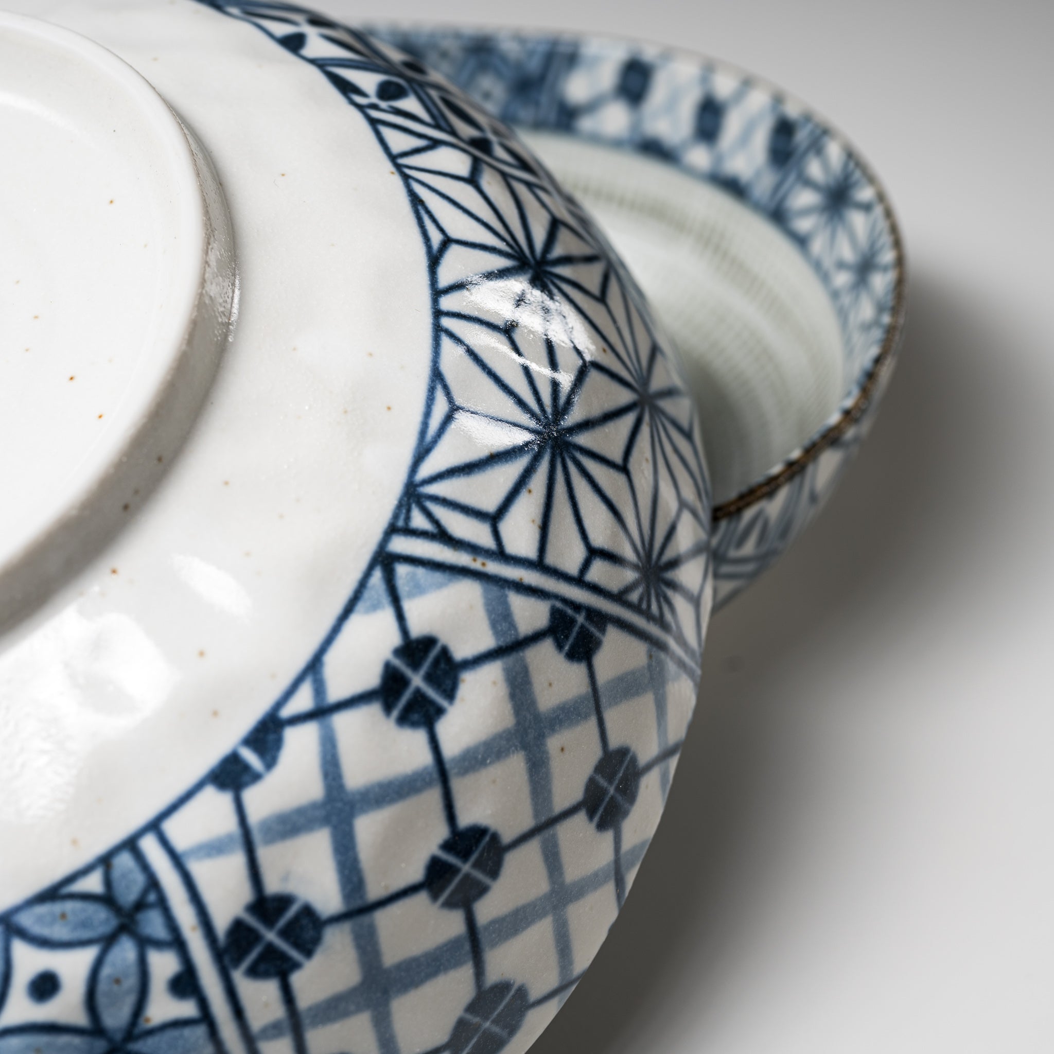 Handmade Mino Ware Komon Pair Shallow Bowls Set of 2 - Traditional Japanese Ceramic Dishes for Sushi, Salad & Dessert | Elegant Tableware for Home Dining & Gift Giving