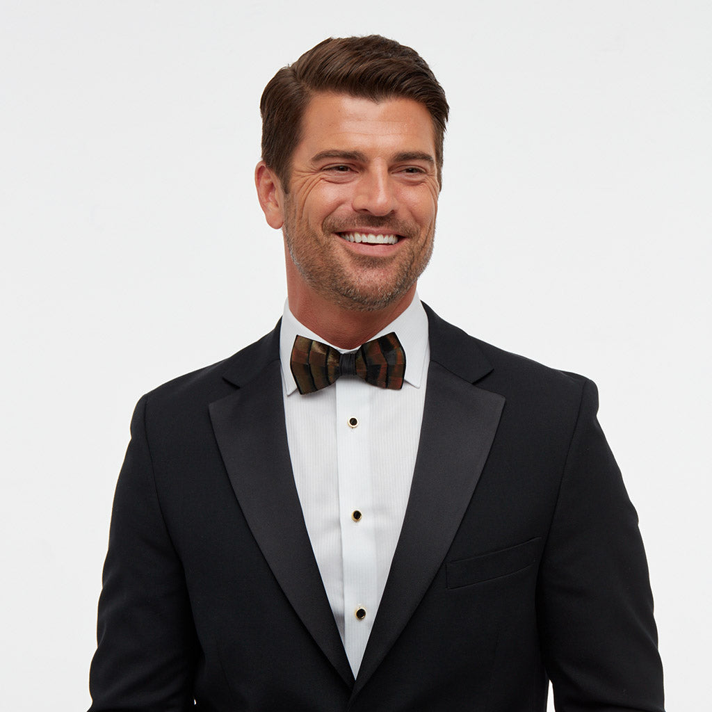 Elegant Classic Bow Tie for Men - Adjustable Pre-Tied Necktie for Weddings, Prom & Formal Events - Perfect Gift for Grooms, Dads & Gentlemen