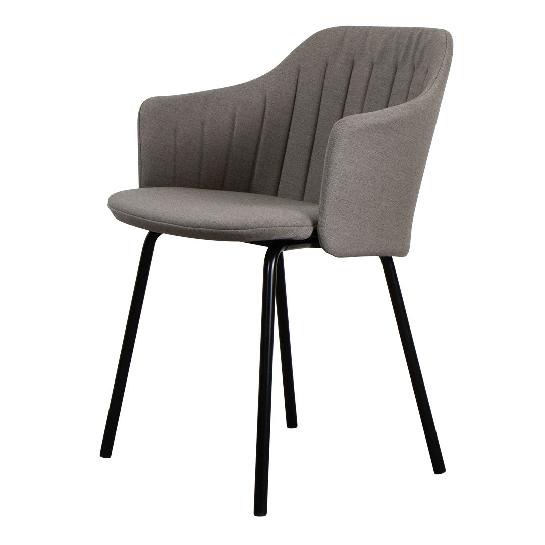 Premium Outdoor Lounge Chair with 4 Sturdy Legs & Comfortable Back/Seat Cushions - Perfect for Patio, Garden, Poolside Relaxation