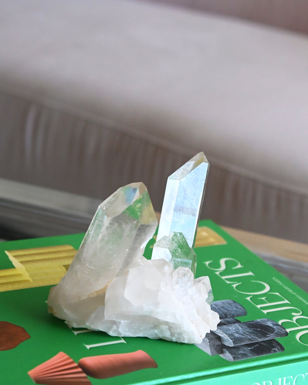 Natural Quartz Crystal Cluster - 1.6lbs Healing Stone for Meditation, Reiki & Home Decor | Raw Mineral Specimen for Spiritual Healing, Energy Cleansing & Gift Giving