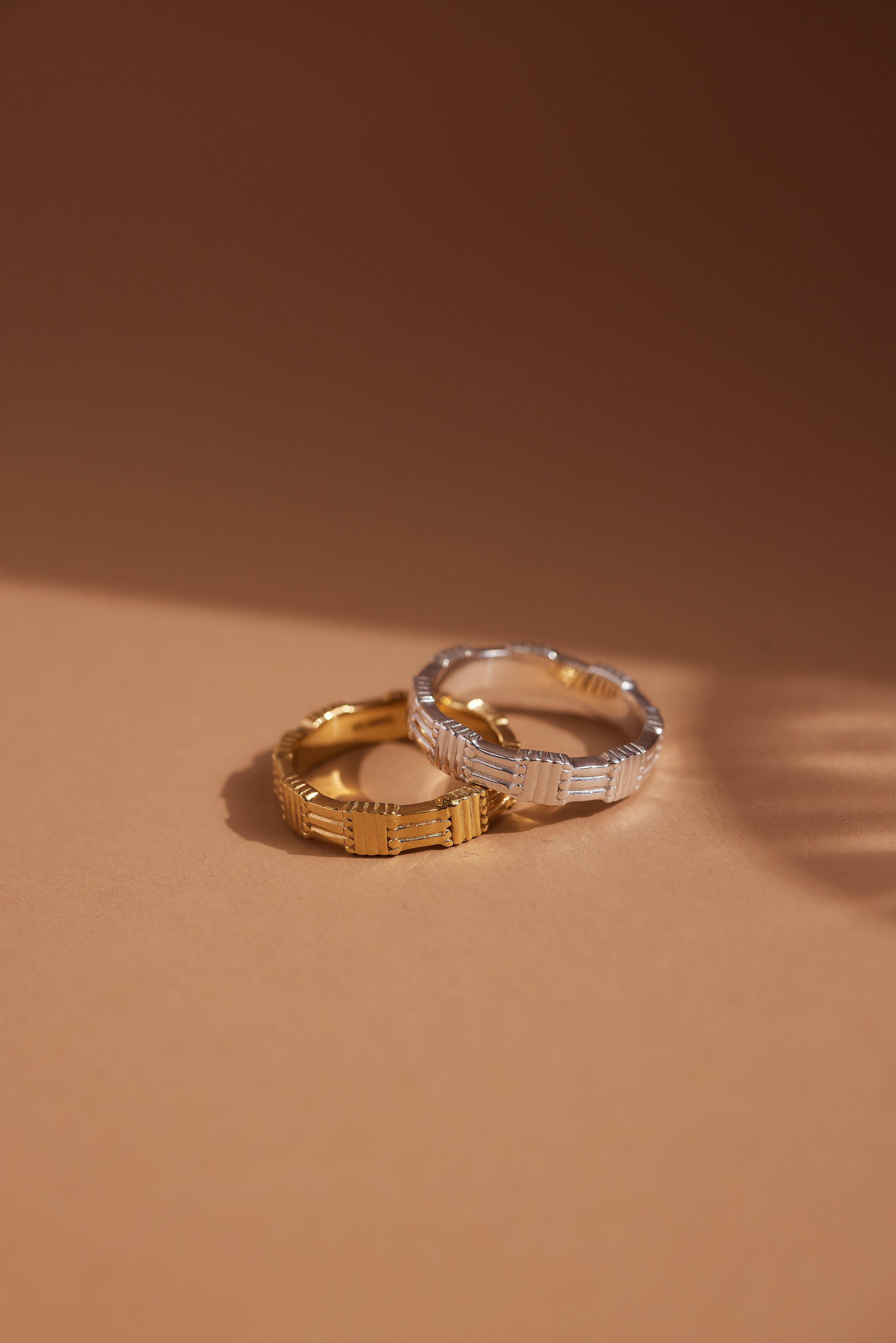 Elegant Vector Gold Ring for Women - 14K Solid Gold Minimalist Ring - Perfect for Everyday Wear, Gift Giving & Special Occasions
