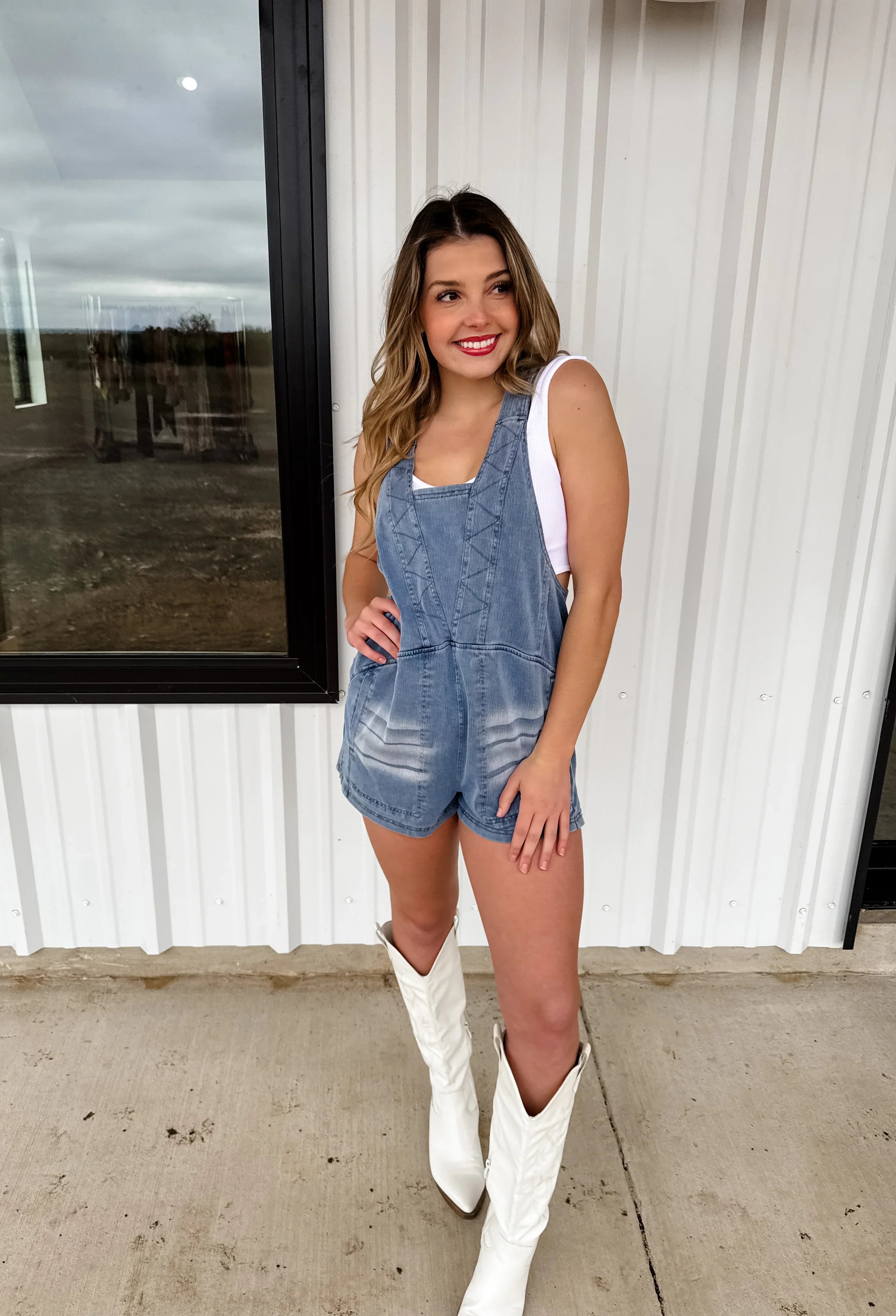 PREORDER: Stylish Daydream Denim Romper for Women - Comfortable Jumpsuit for Casual Outings, Summer Fashion, and Weekend Getaways