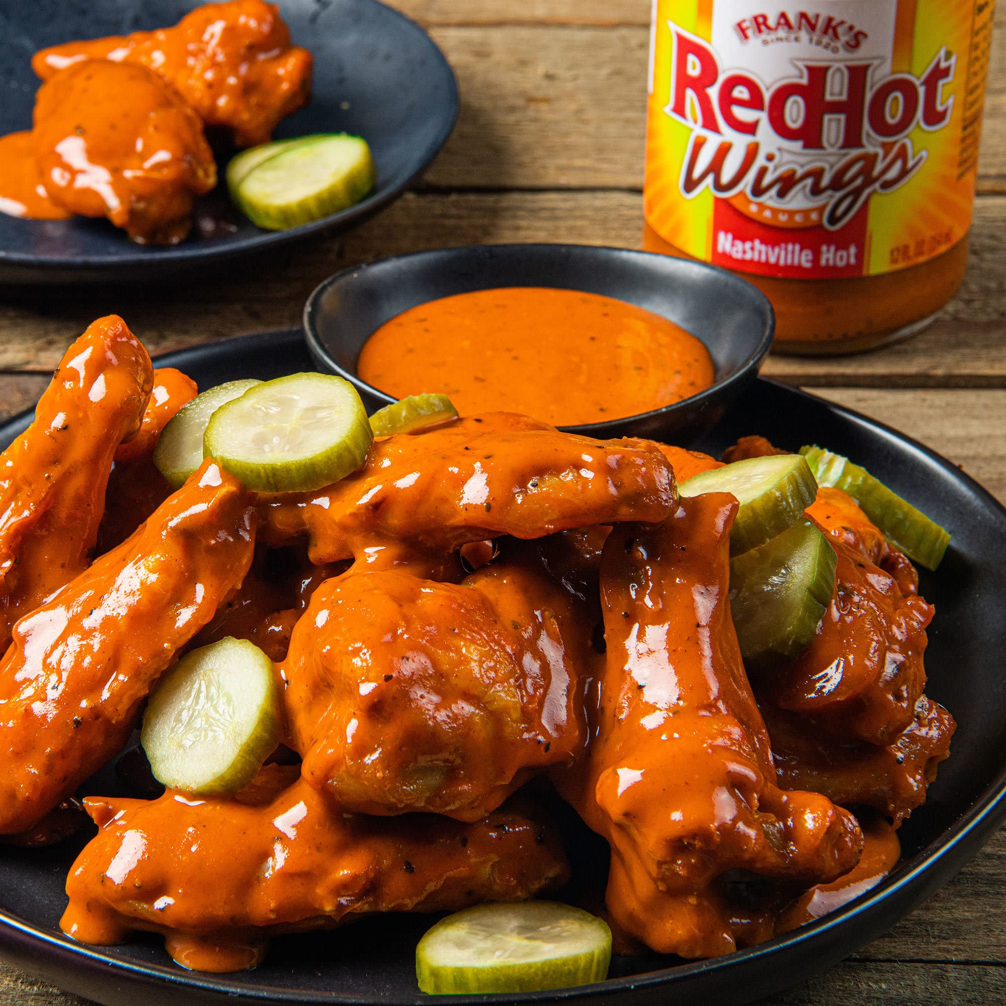 Frank's RedHot Nashville Hot Wings Sauce - 12 fl oz Spicy Buffalo Wing Sauce for Chicken, Wings, and Dips - Perfect for Game Day, BBQs, and Party Snacks