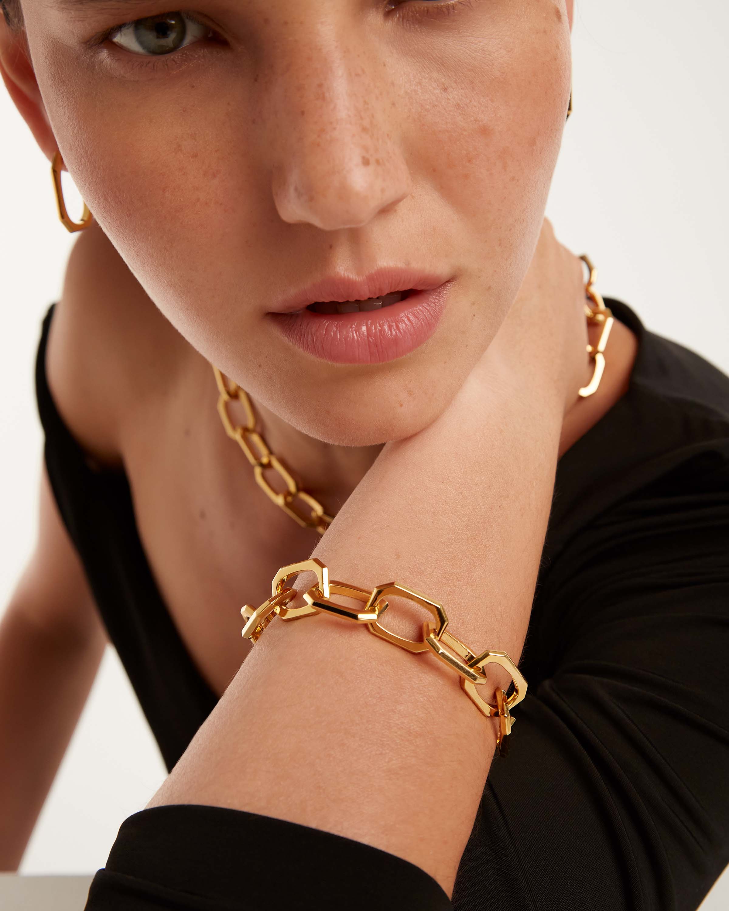 GRID Large Signature Chain Gold Bracelet for Women - Elegant Fashion Jewelry Gift for Her - Perfect for Parties, Weddings & Special Occasions