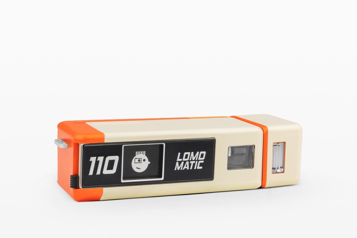Lomography Lomomatic 110 Film Camera with Flash - Golden Gate Edition | Vintage Style 110 Film Photography for Travel, Parties & Retro Enthusiasts