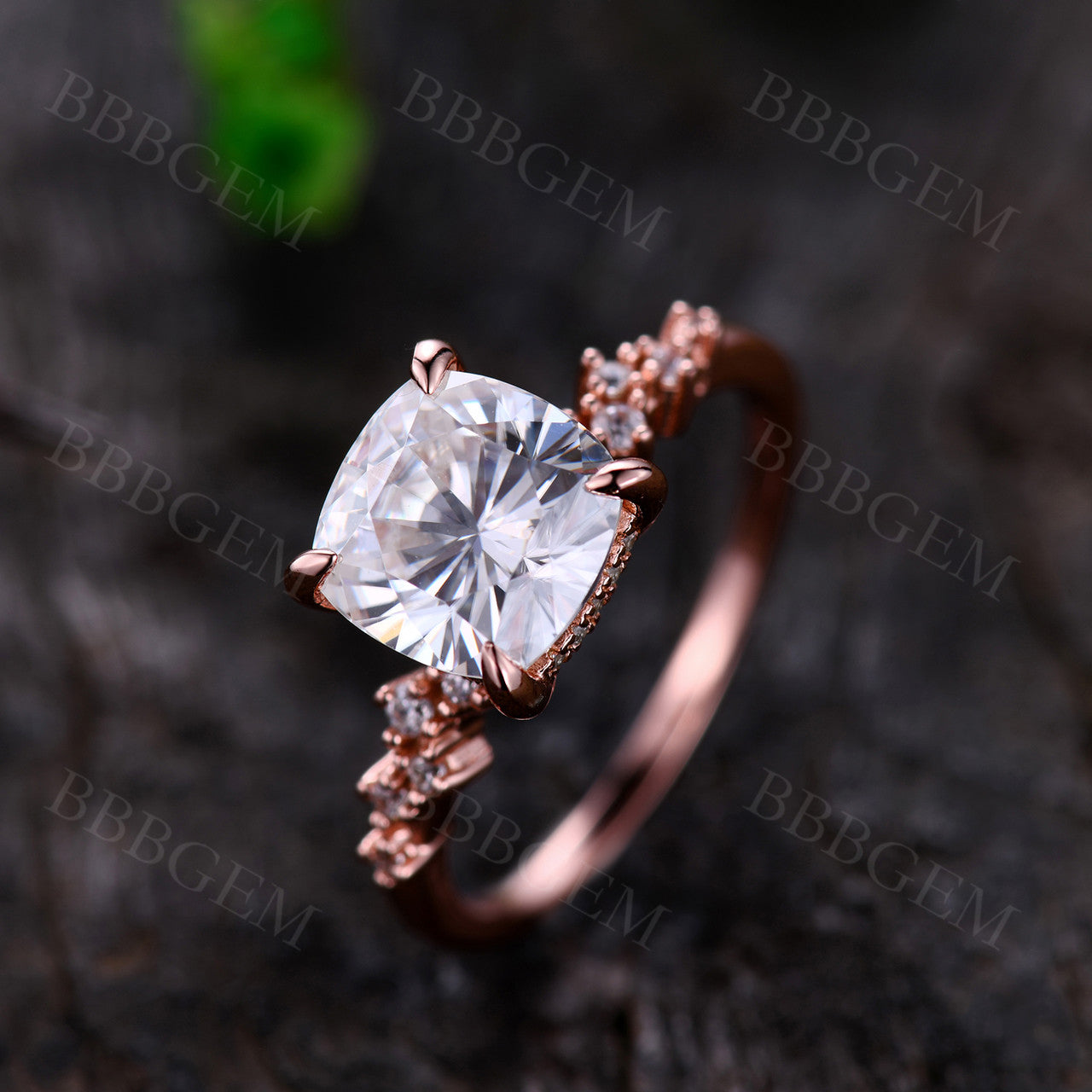 1.7CT Unique Cushion Cut Moissanite Engagement Ring & Wedding Band Set - Sparkling Cluster Design for Proposals, Anniversaries & Bridal Jewelry