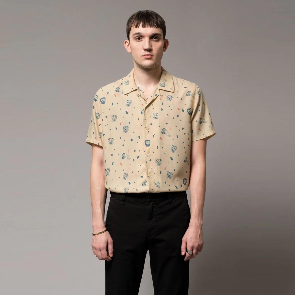 Arvid Shirt - Sand Misfit Creatures Graphic Tee for Men | Trendy Casual Cotton T-Shirt | Perfect for Streetwear, Music Festivals & Everyday Outfits