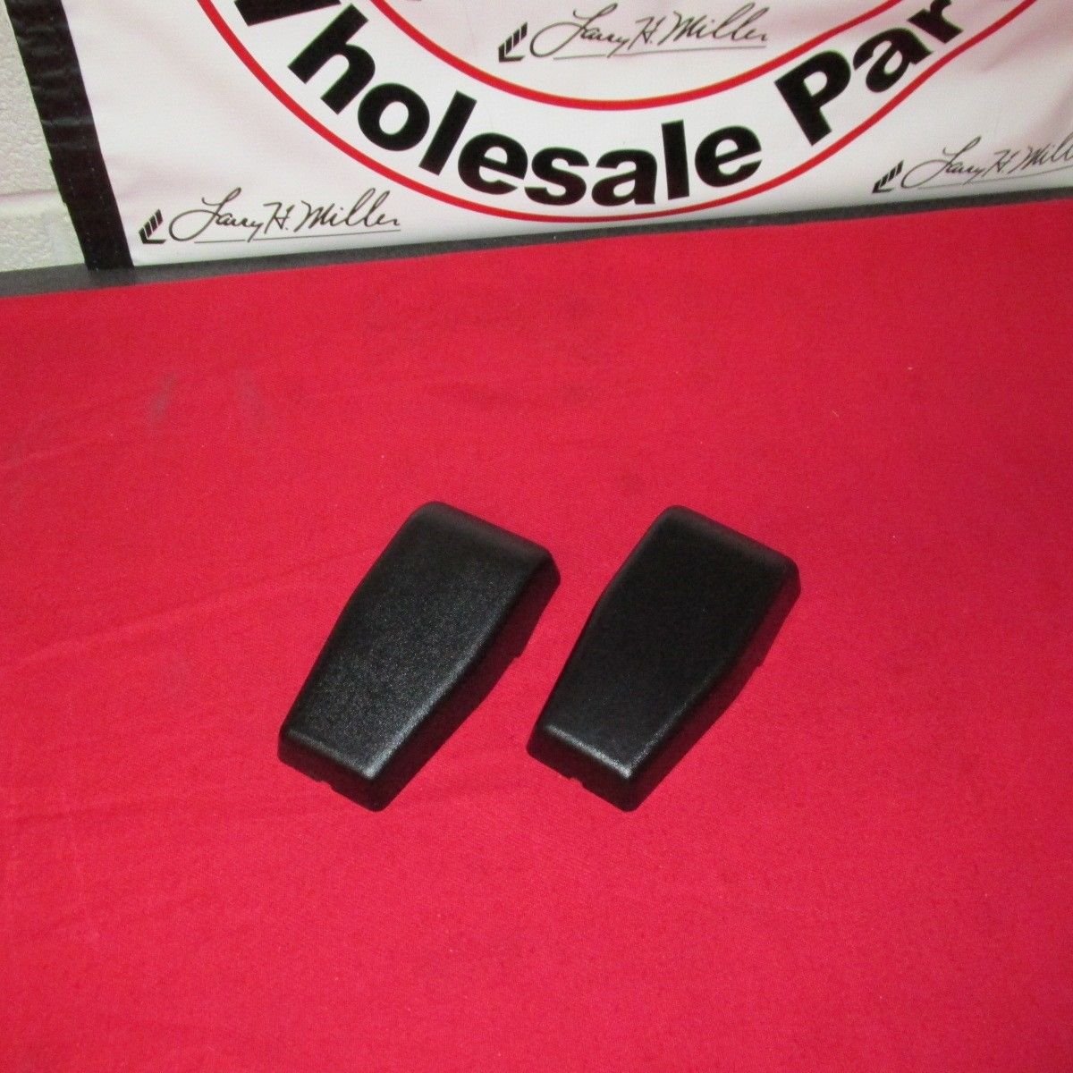 2011-2014 Jeep Wrangler Lift Gate Glass Hinge Covers - OEM Replacement Pair for JK Models - Perfect for Off-Road Protection & Door Maintenance