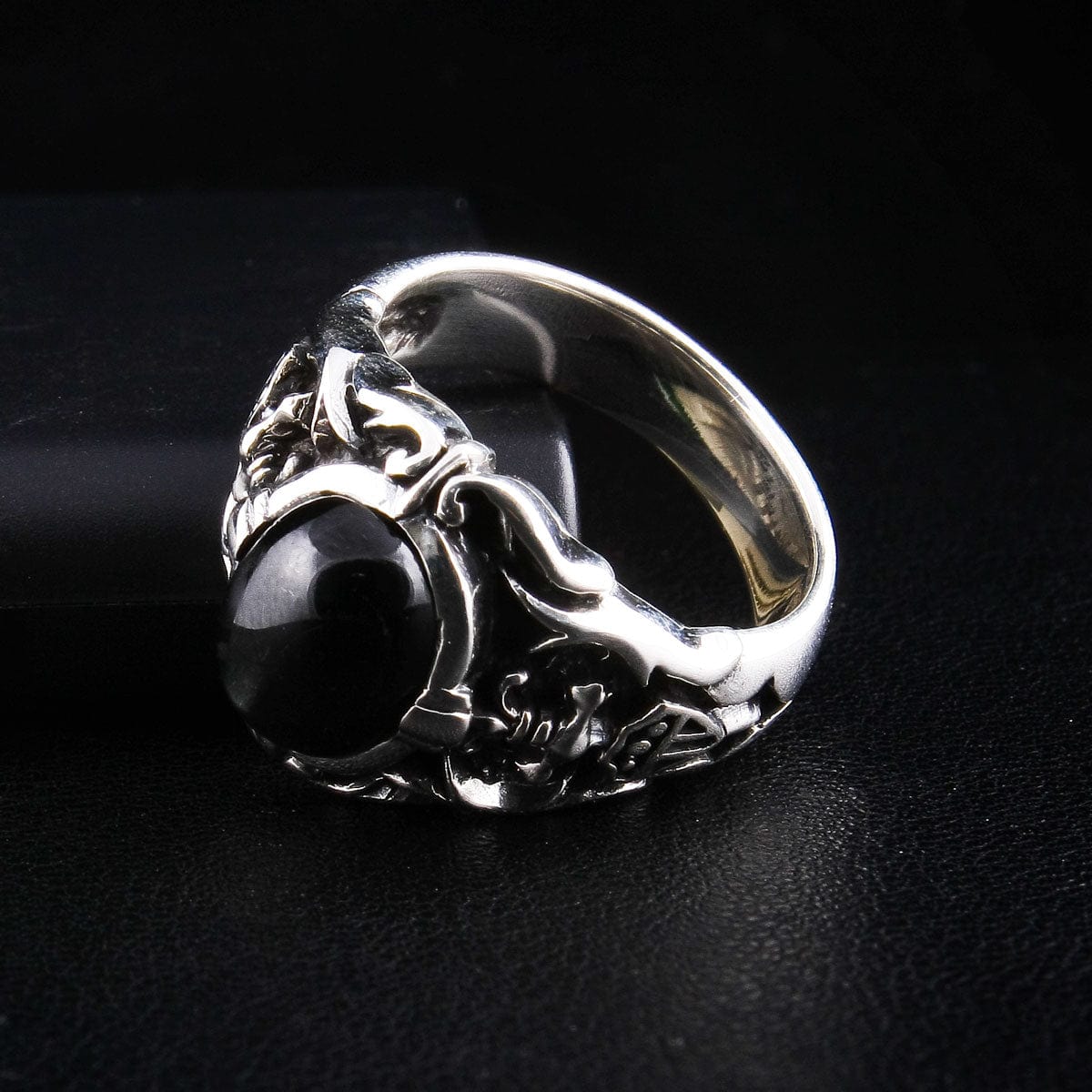 Knight Shield Medieval Black Onyx Sterling Silver Men's Ring for Viking LARP Cosplay & Gothic Fashion Accessories