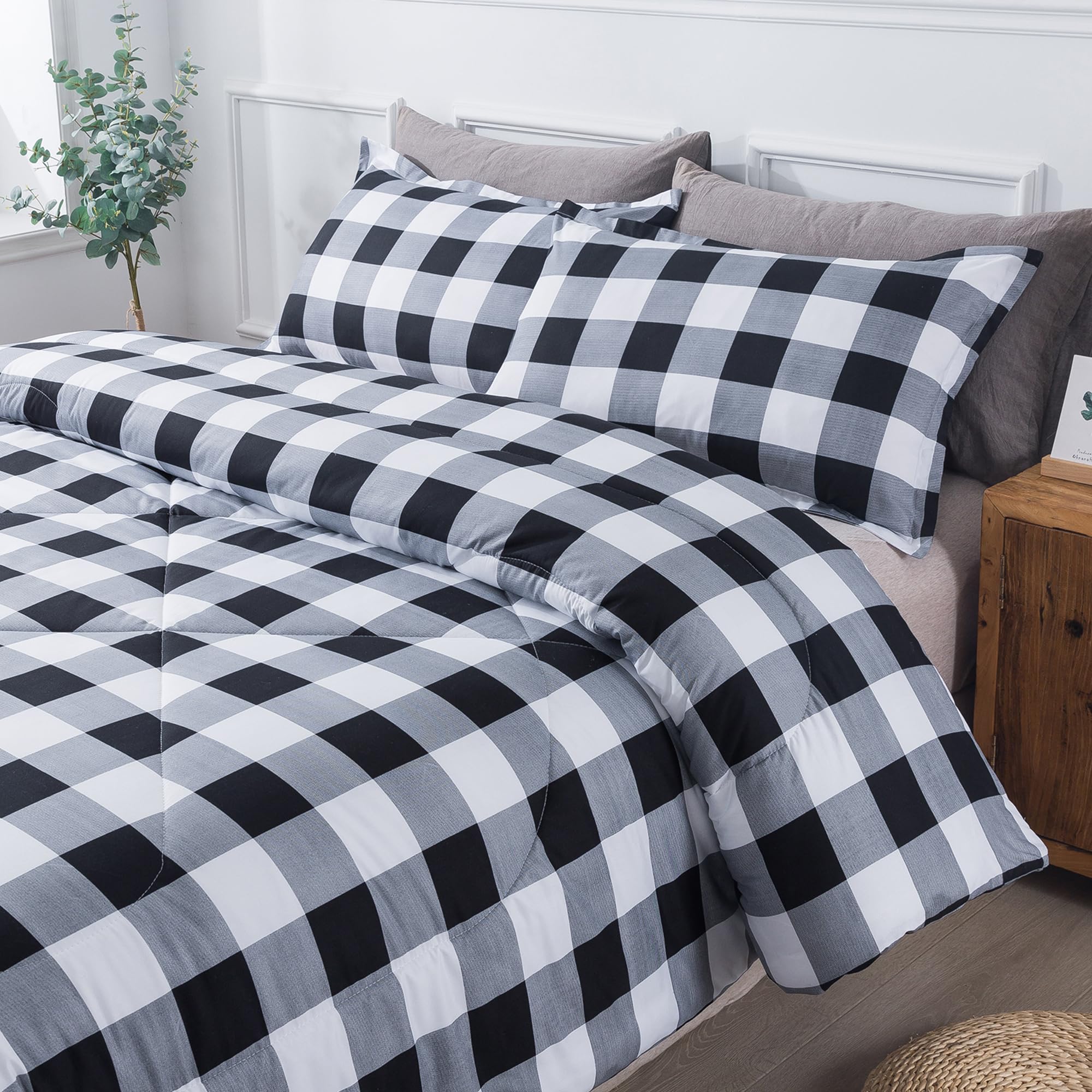 Andency Gray Black White Plaid Queen Comforter Set - Reversible Buffalo Check Bedding for Boys & Teens | All-Season Lightweight Microfiber Comforter | Soft & Fluffy Neutral Bedding for Queen Size Beds | Perfect for Dorm Rooms, Guest Bedrooms & Cozy Teen Bedrooms