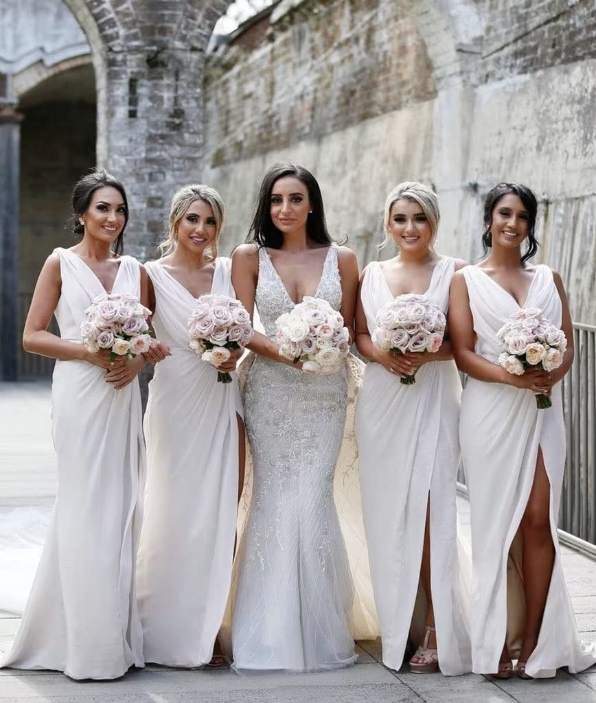 Elegant Lavender V-Neck Chiffon Bridesmaid Dress with Thigh Slit - Formal Evening Gown for Weddings, Prom & Special Occasions - Size 4 | Perfect for Wedding Parties, Cocktail Events & Formal Dinners