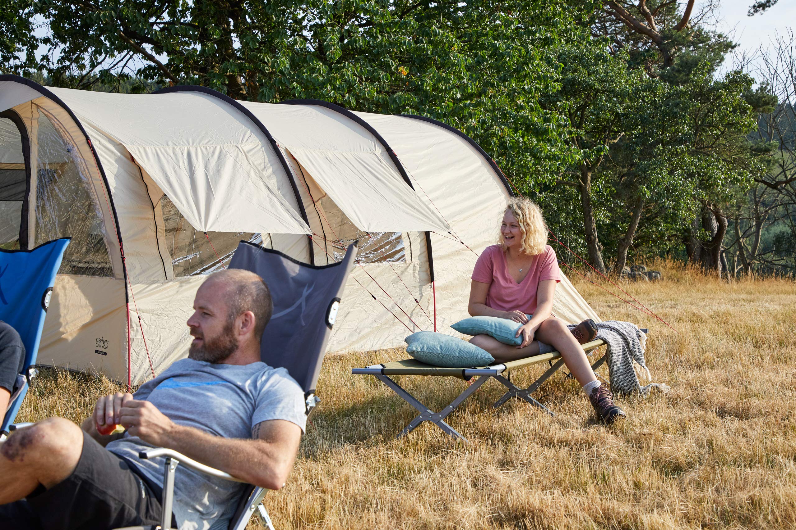 Grand Canyon Topaz Aluminum Folding Camping Bed - Lightweight Portable Outdoor Cot for Backpacking, Hiking & Travel - Perfect for Camping, Beach Trips & Guest Beds