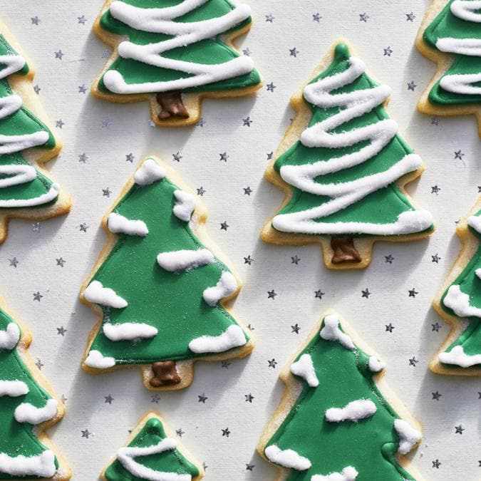 Premium Christmas Green Luster Dust - Bulk Size for Cake Decorating, Edible Glitter for Cookies, Cupcakes & Holiday Desserts - Perfect for Baking, Candy Making & DIY Crafts