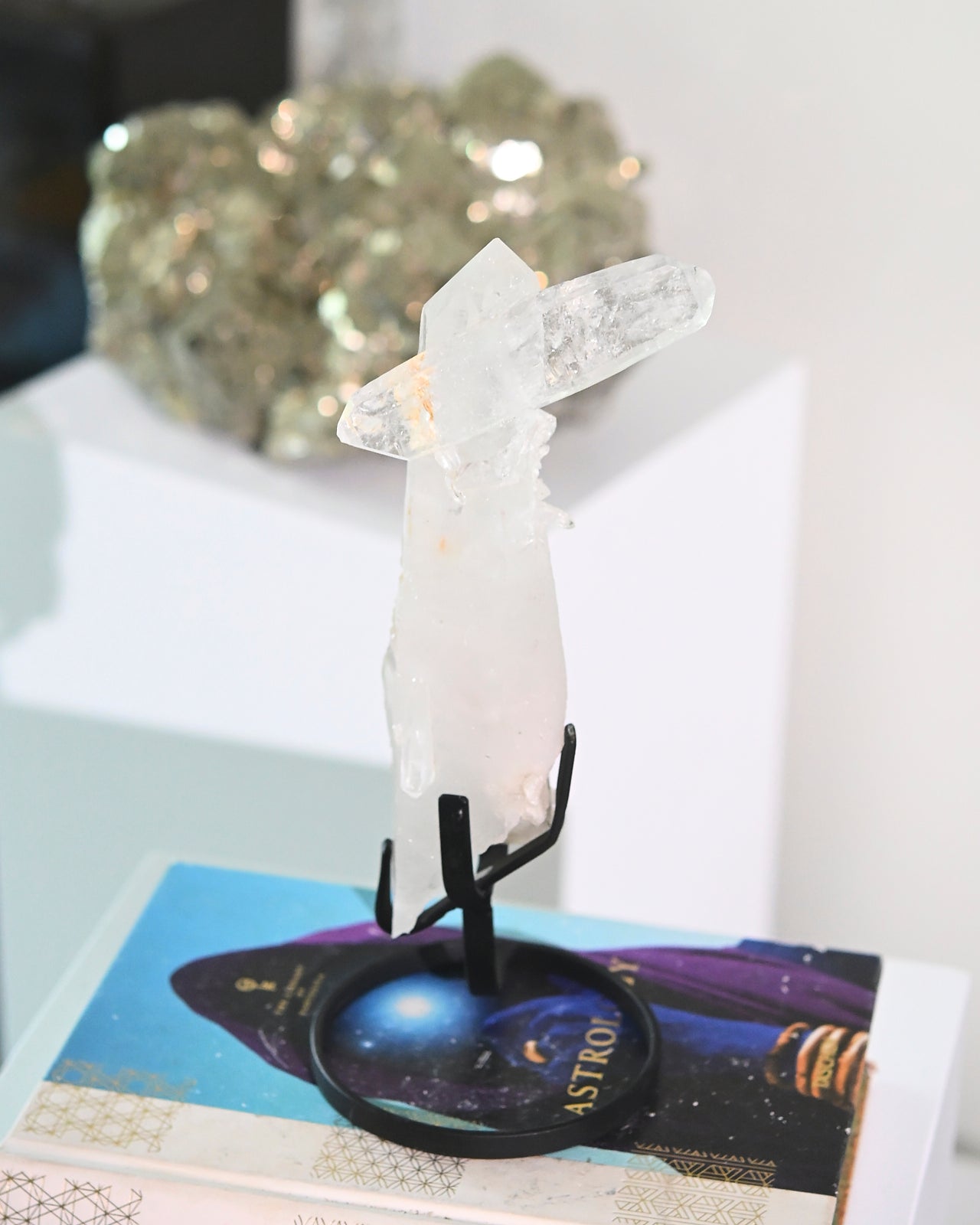 Double Terminated Lemurian Crystal with Stand - Natural Healing Stone for Meditation, Energy Work & Spiritual Growth | Perfect for Home Decor, Reiki Practice & Chakra Balancing