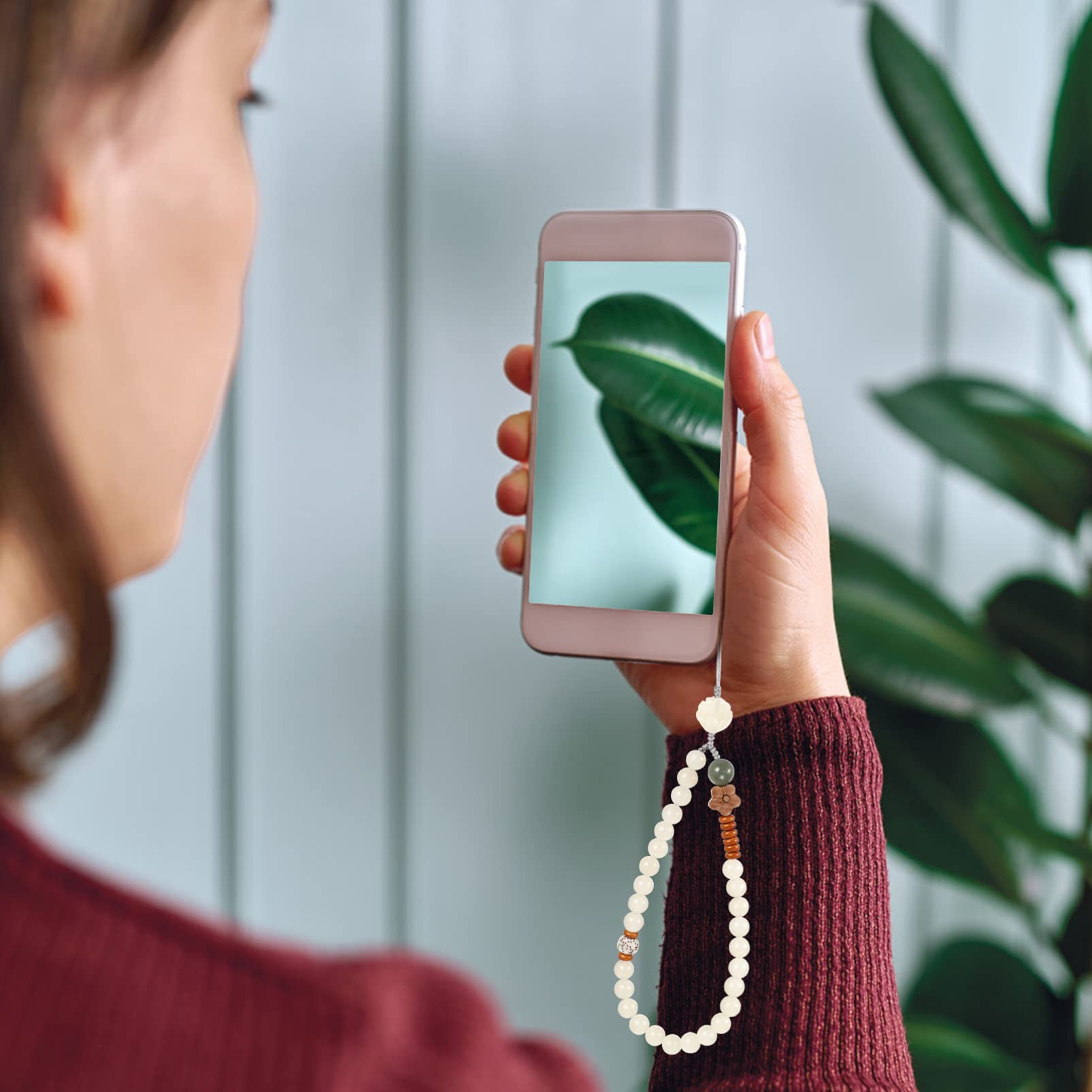 Buddha Beads Phone Wrist Strap - Adjustable Lanyard Keychain with Chinese Style Pendant for Smartphones - Random Floral Colors - Perfect for Yoga, Meditation & Daily Phone Security