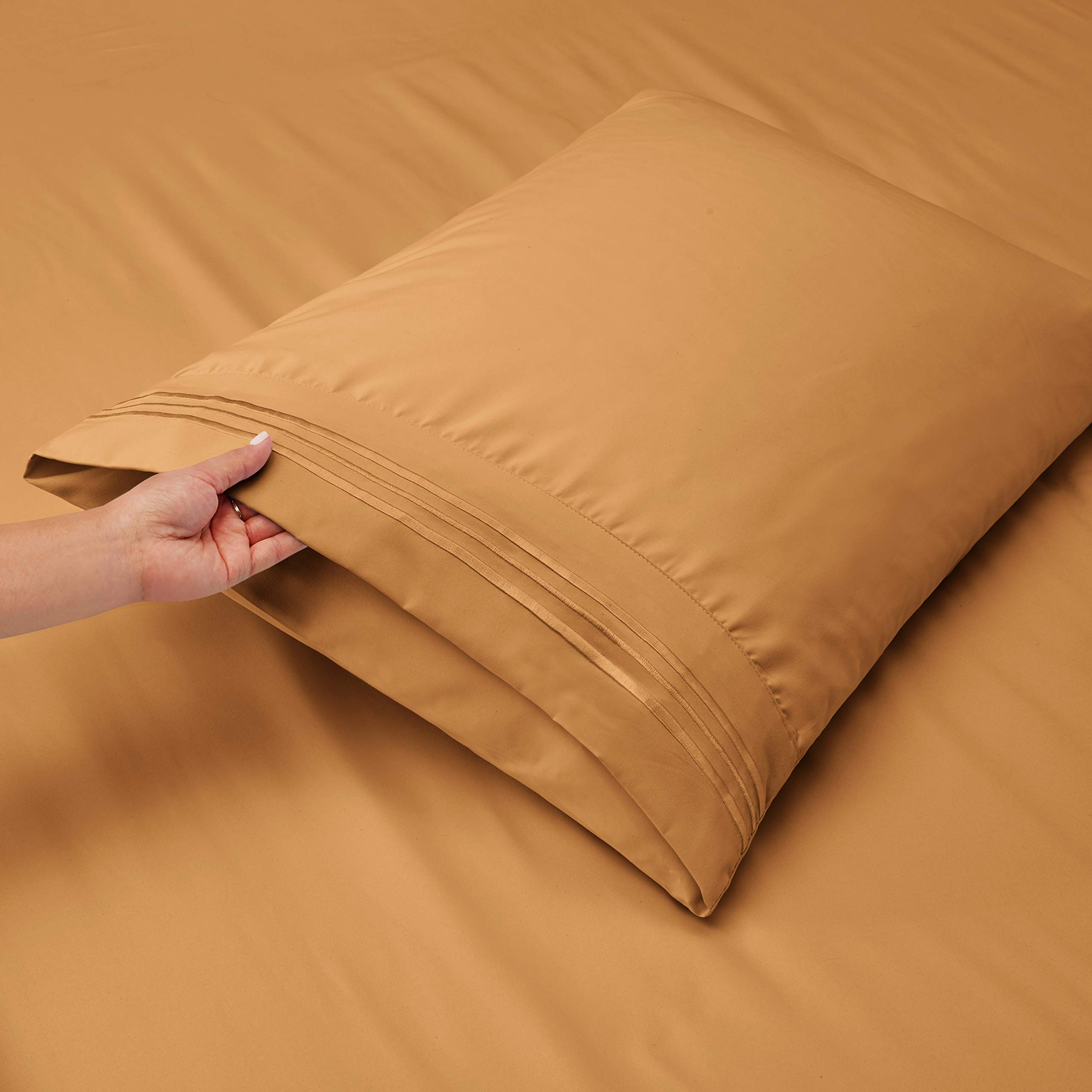 Clara Clark 1800 Series Luxury Bed Sheet Set - Twin XL, Mocha Light Brown - Deep Pocket Fitted Sheet & Extra Pillowcases - Ultra Soft Microfiber Bedding for Comfortable Sleep - Perfect for Guest Rooms, Dorms & Master Bedrooms