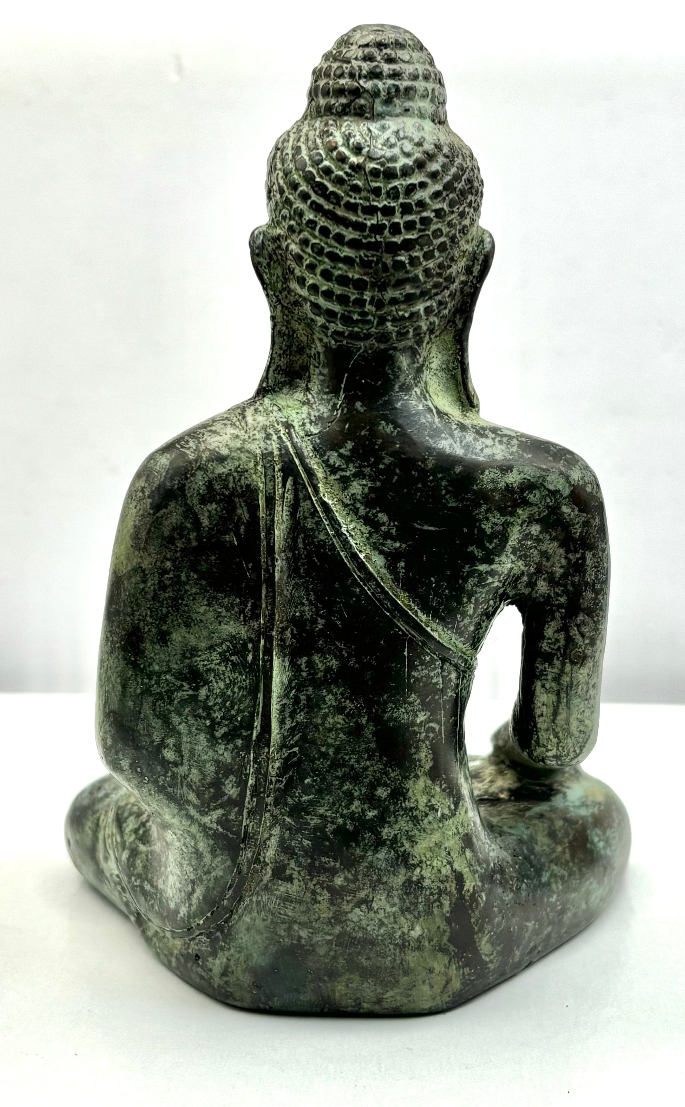 Handmade Bronze Buddha Statue for Meditation - Serene Home Decor & Yoga Studio Centerpiece - Perfect for Zen Spaces, Living Rooms, and Spiritual Retreats