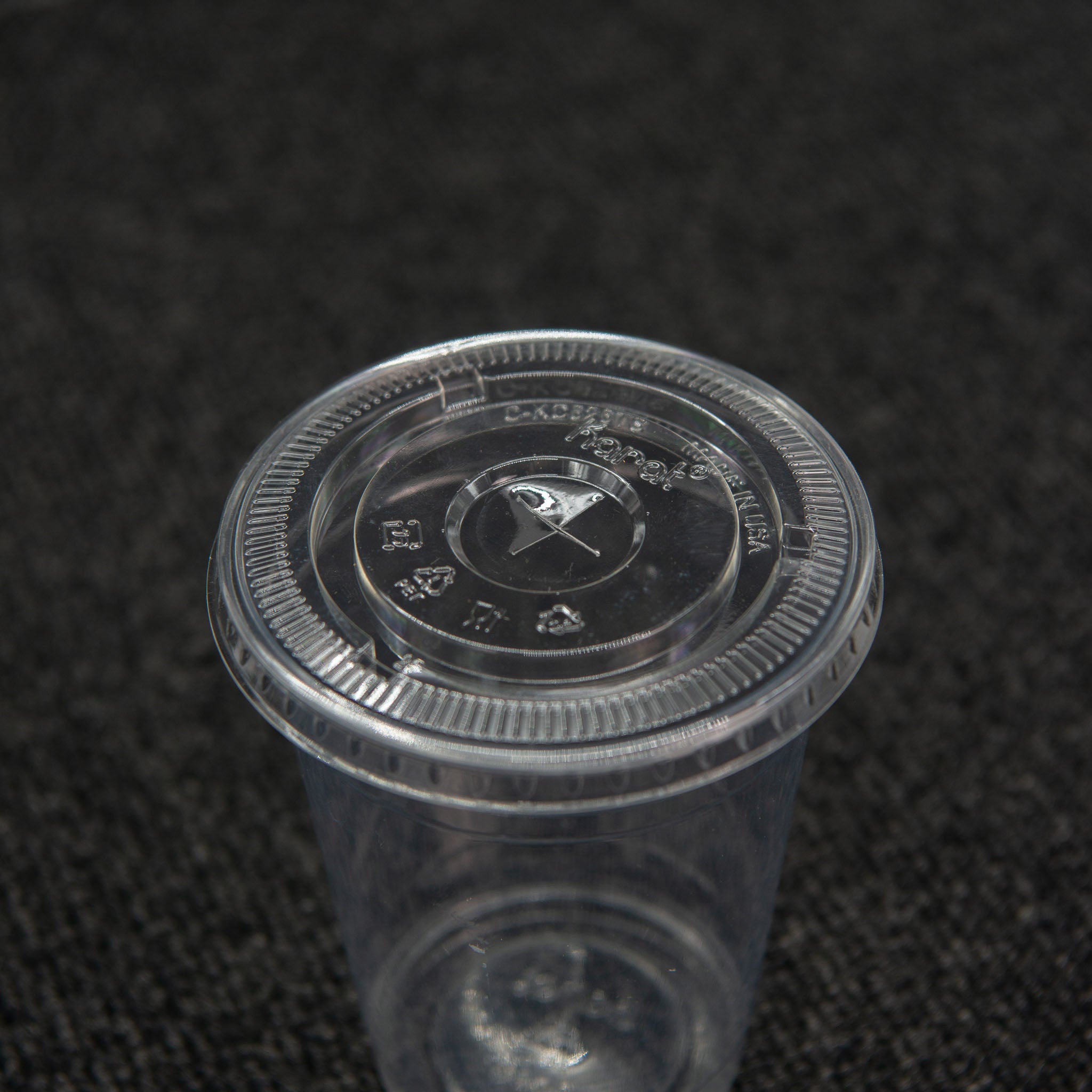 KARAT Clear Flat Lids for Food Storage Containers - BPA-Free Plastic Covers - Airtight Seal for Freshness - Perfect for Meal Prep, Leftovers & Pantry Organization