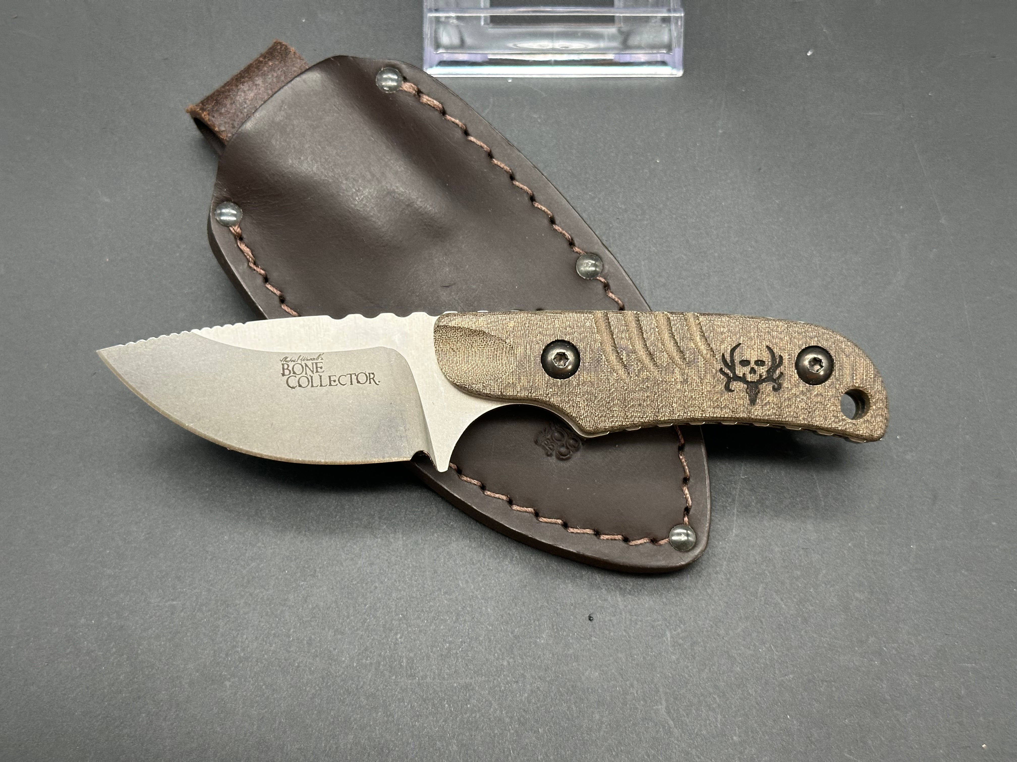 Benchmade Bone Collector Skinner Knife - Premium Micarta Handle Onlays for Hunting, Camping & Outdoor Survival | Durable Fixed Blade Knife for Skinning, Bushcraft & Tactical Use