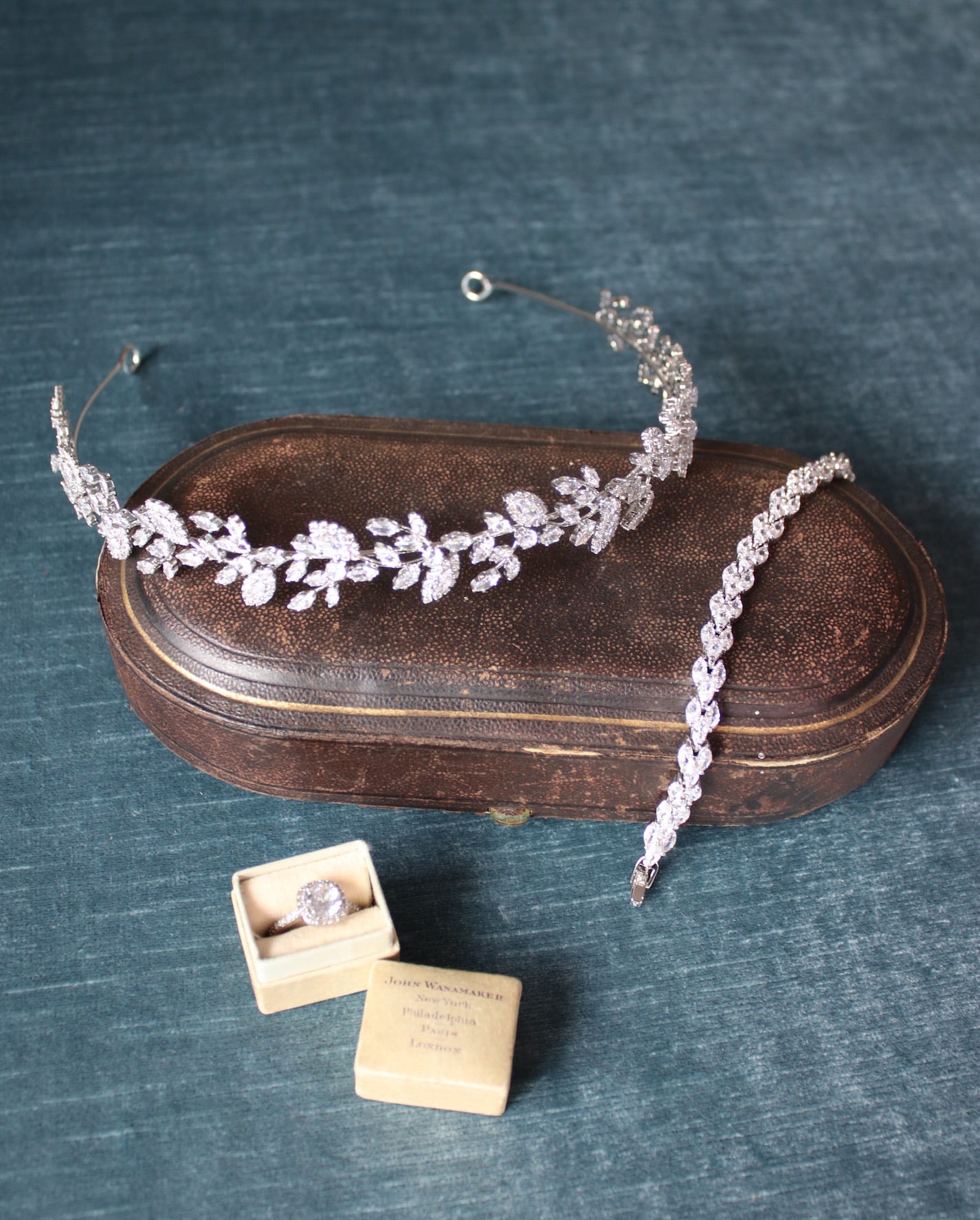 CLAUDE Simulated Diamond Headband Headpiece - Elegant Rhinestone Hair Accessory for Weddings, Parties & Special Occasions