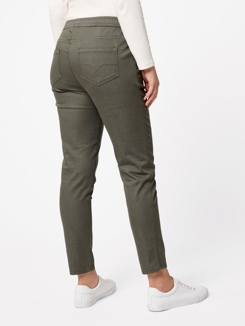 Stylish Intense Denim Short Length Jean for Women - Perfect for Summer Outfits, Casual Wear & Street Style Fashion