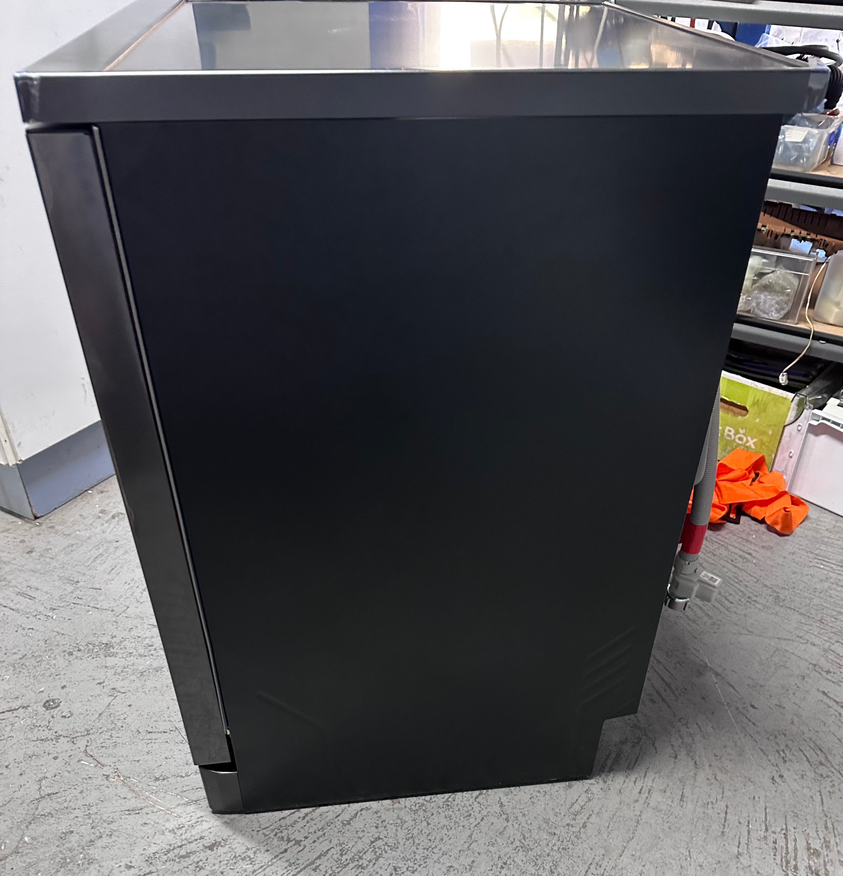 Fisher & Paykel Series 7 Contemporary Freestanding Dishwasher - Black Steel (DW60FC4B2) | Factory Second | Energy Efficient & Quiet Operation for Modern Kitchens