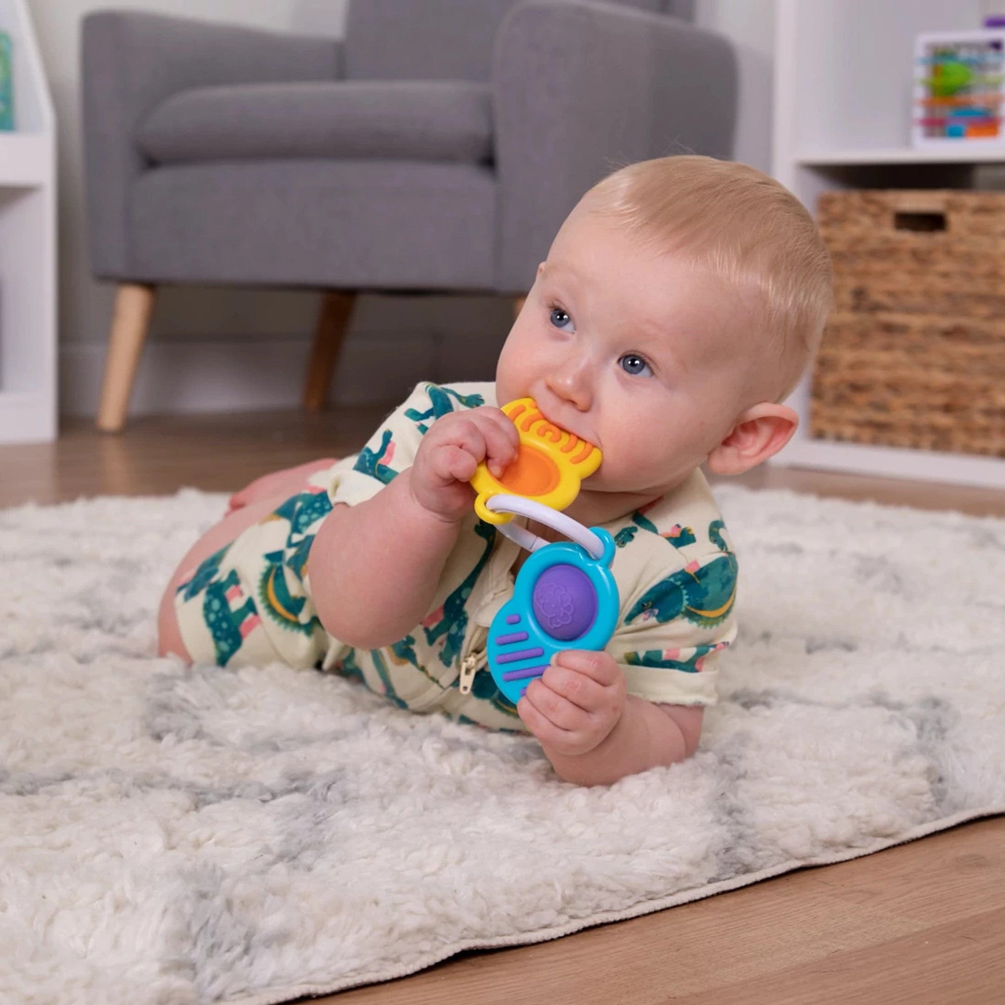 Fat Brain Toys Dimpl Clutch - Sensory Baby Toy for Fine Motor Skills Development, Stress Relief & Learning - Perfect for Travel, Home Play & Autism Therapy