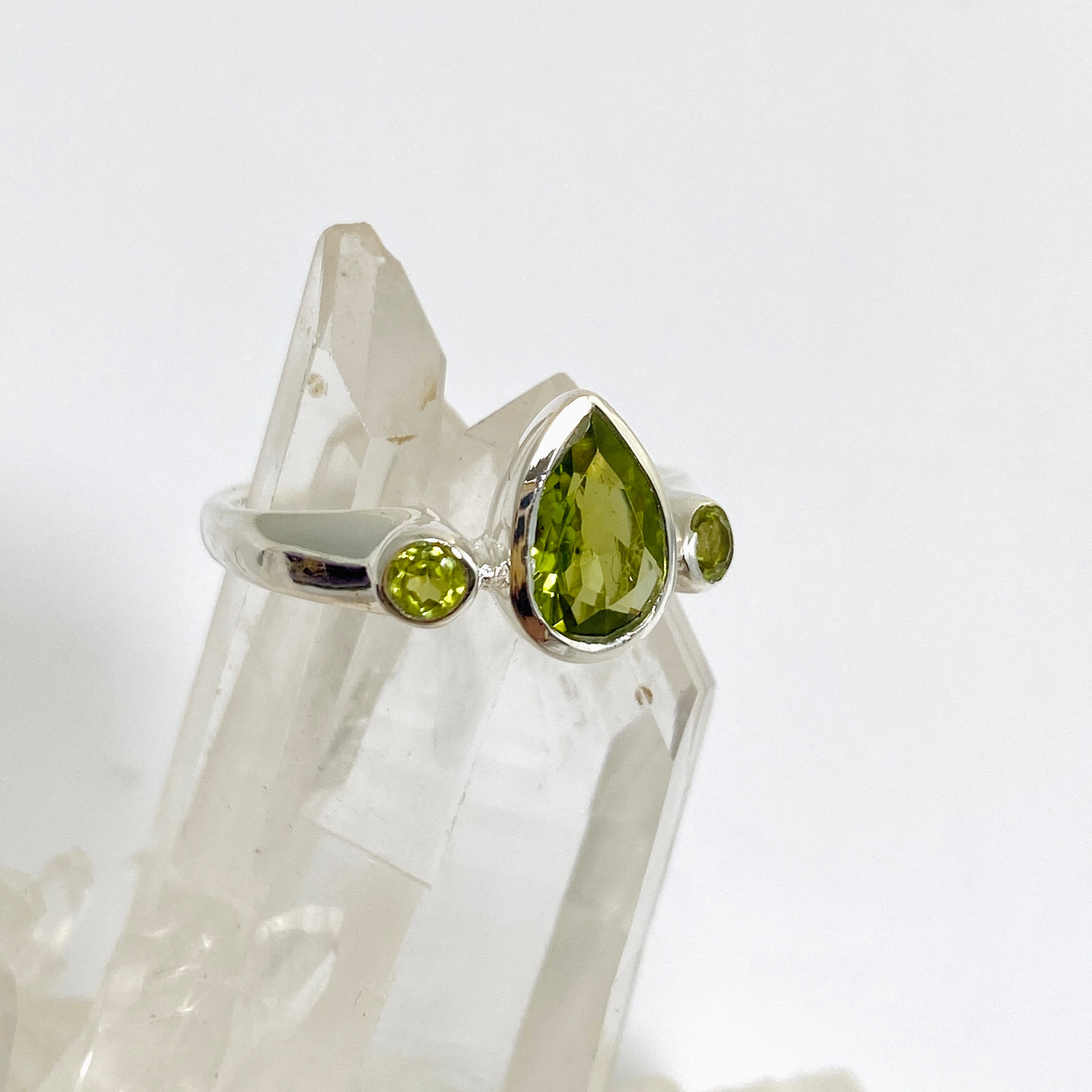 Peridot Faceted Gemstone Teardrop Ring with Accent Stones R3668 - Elegant Green Jewelry for Women, Perfect for Weddings, Parties & Special Occasions