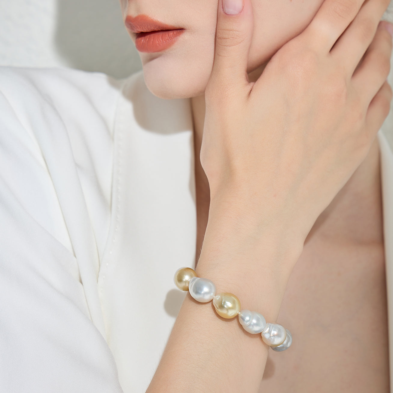 18K Gold Baroque South Sea Pearl Bracelet KB00027 – Elegant Jewelry for Women, Perfect for Weddings, Parties & Special Occasions