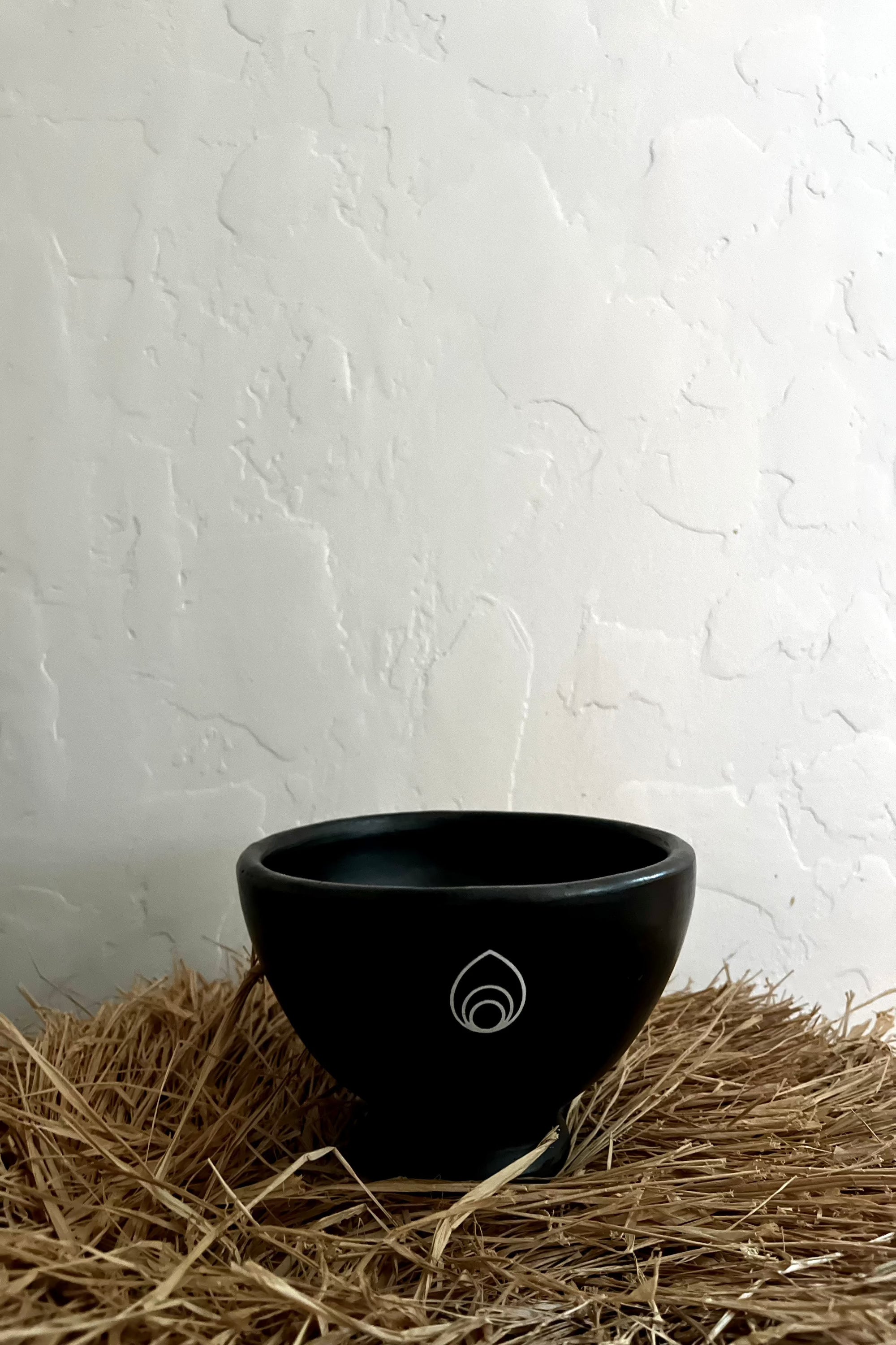 Premium October Chili Bowl - Handcrafted Ceramic Soup Bowl for Fall Comfort Food - Perfect for Chili, Stew & Soup - Ideal for Cozy Autumn Dinners & Holiday Gatherings