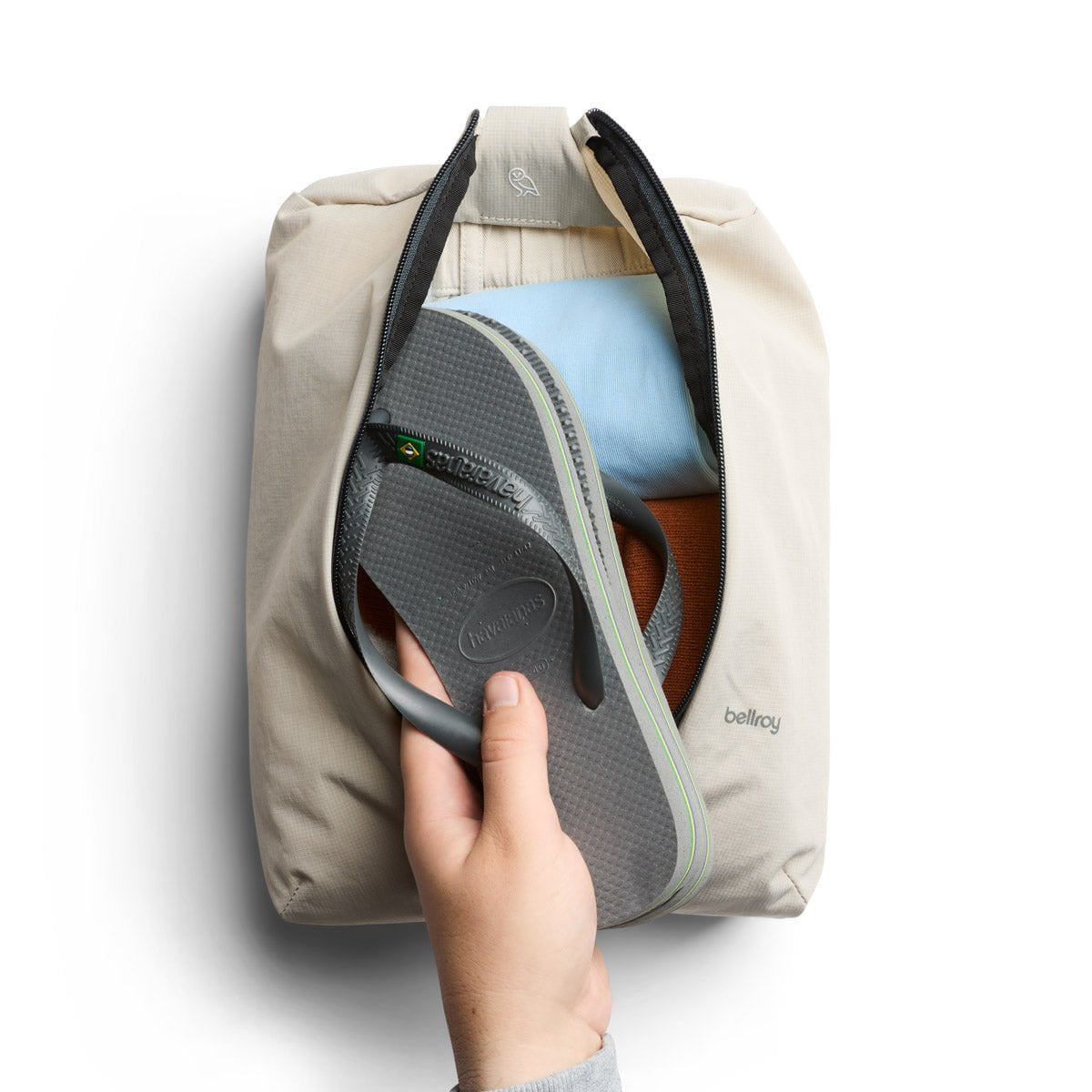 Bellroy Lite Packing Caddy 8L - Compact Travel Organizer for Toiletries & Essentials | Perfect for Carry-On Luggage & Weekend Trips
