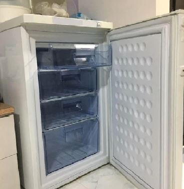 Farfalla FUF EP120 120L Upright Freezer White - Energy Efficient Compact Freezer for Home, Garage, or Basement - Perfect for Storing Frozen Foods, Ice Cream, and Meal Prep