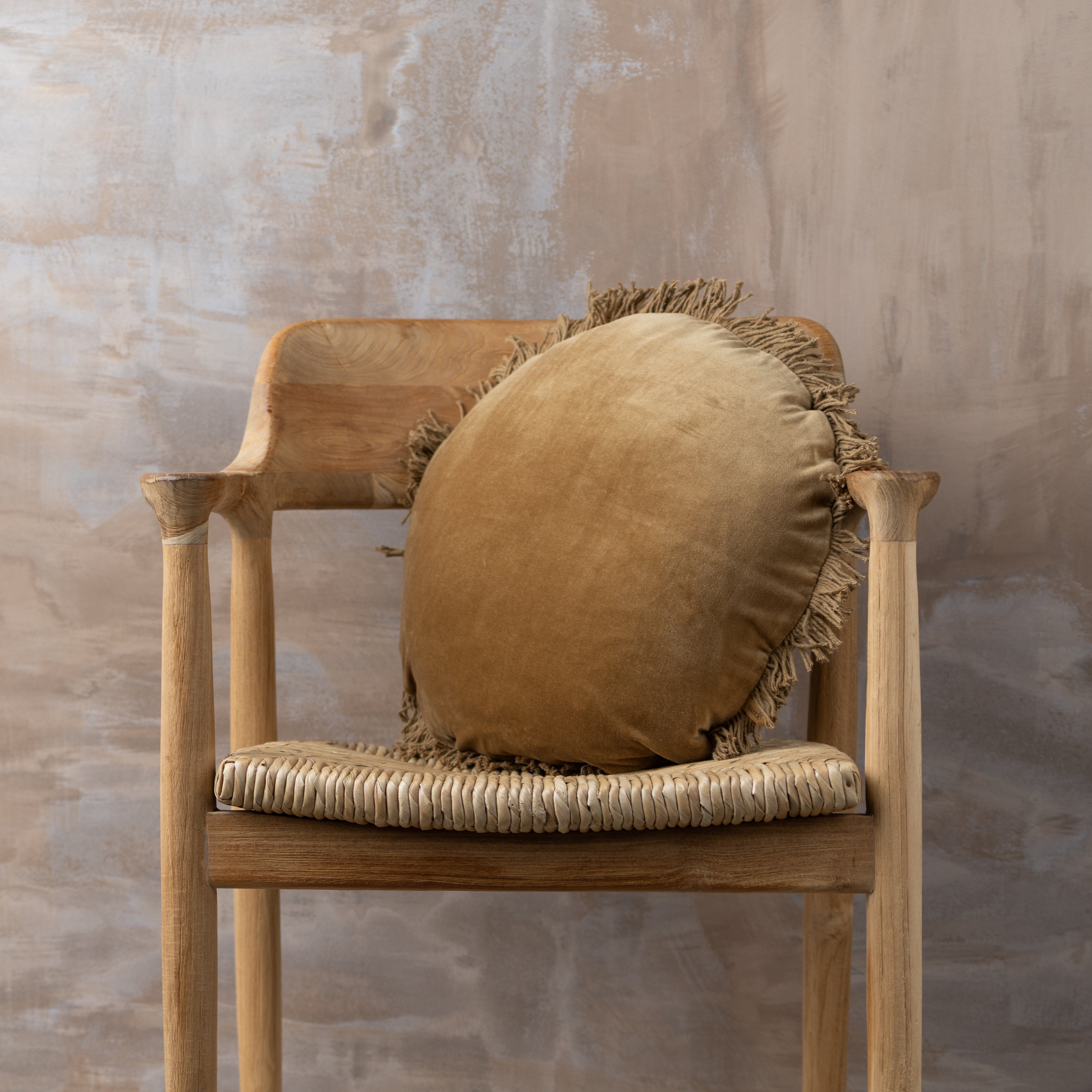 Luxury Velvet Round Throw Pillow Cushion Cover - Soft Nutmeg Brown for Sofa, Bed, Chair - Perfect for Living Room, Bedroom Decor & Cozy Home Accents