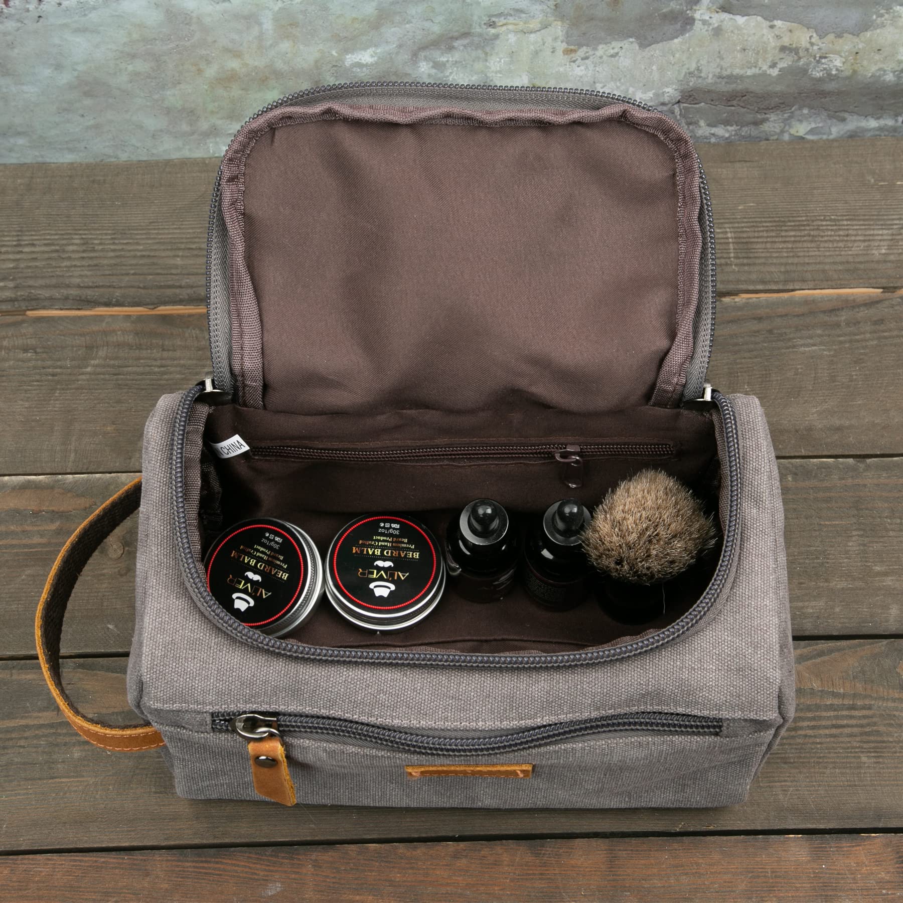 Personalized Men's Travel Toiletry Bag - Canvas Hanging Dopp Kit for Shaving & Cosmetics | Waterproof Makeup Organizer | Perfect Gift for Husband, Boyfriend | Ideal for Camping, Business Trips & Gym Use