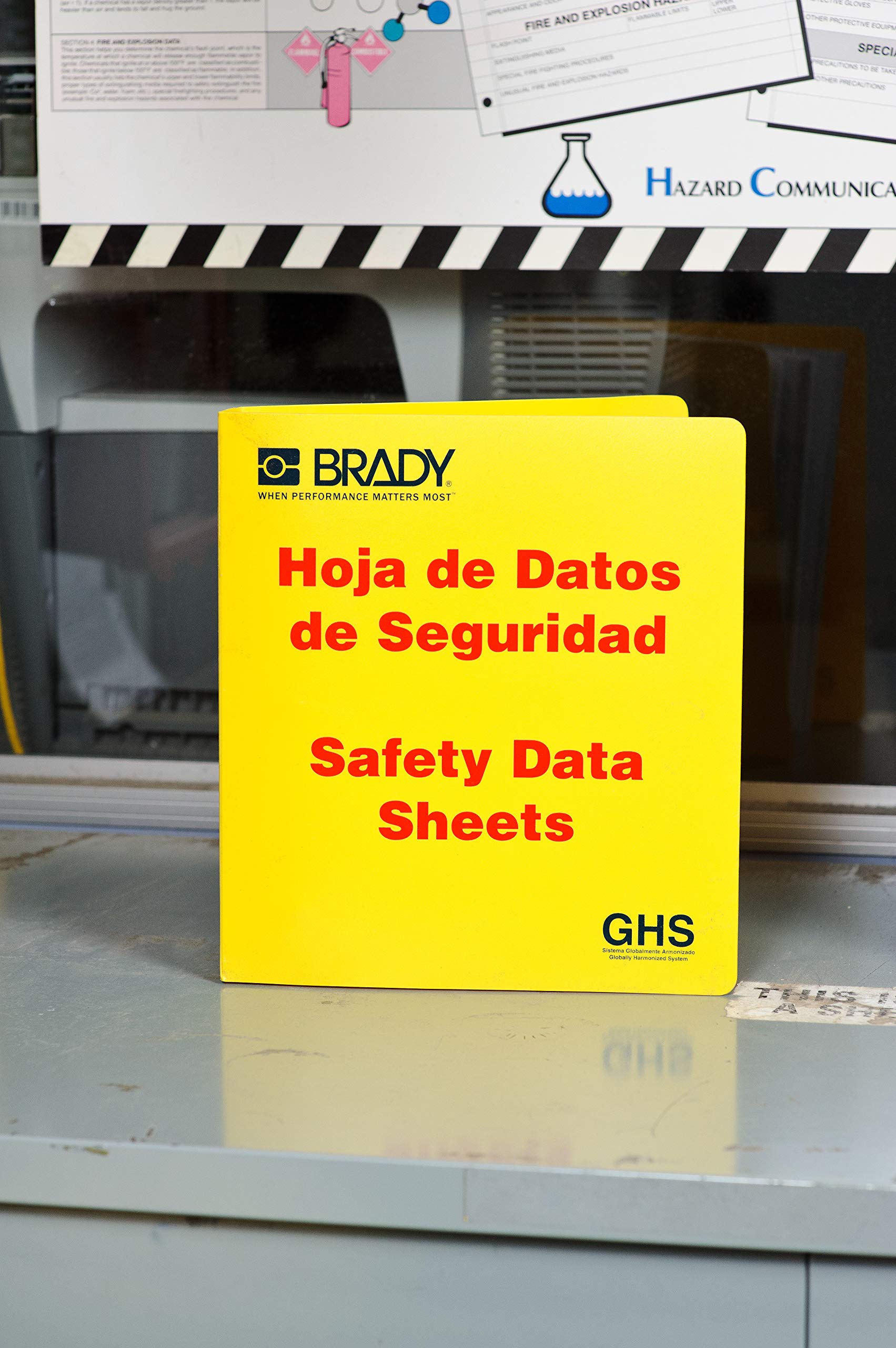Brady 121186 GHS - 3 Inch Safety Data Sheet Binder in Spanish - Perfect for OSHA Compliance & Chemical Safety Documentation in Workplaces