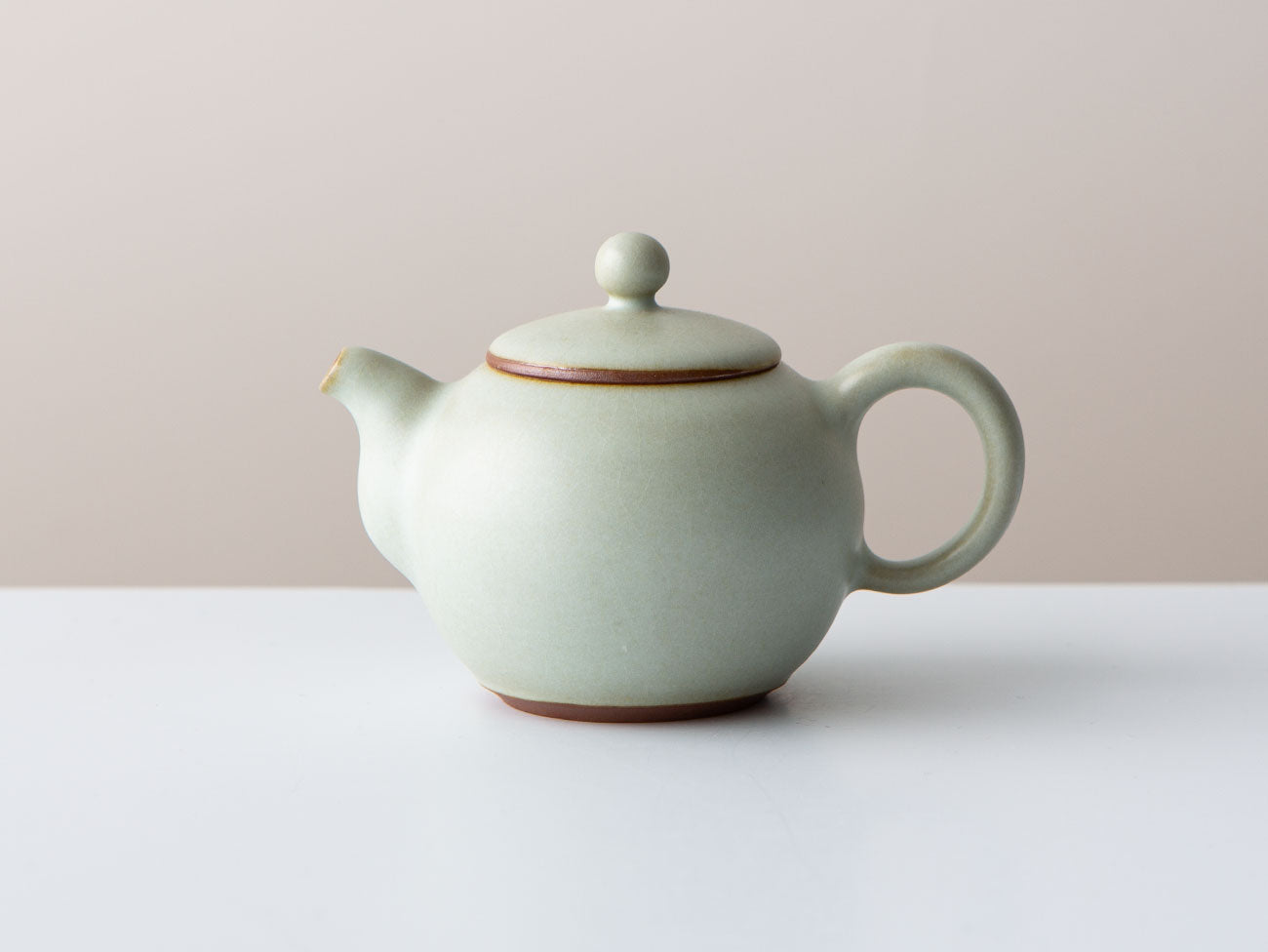 Premium Handmade Celadon Ceramic Teapot - 16oz Traditional Chinese Green Glaze Teapot with Infuser, Perfect for Loose Leaf Tea, Home Tea Ceremony & Gift Giving