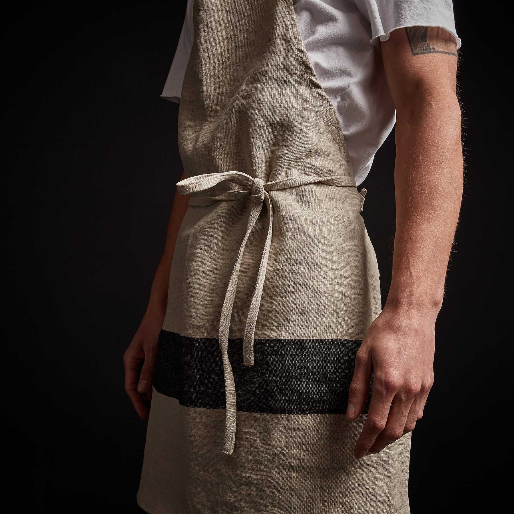 Premium Single Stripe Chef Apron - Natural & Black Cotton Kitchen Apron for Cooking, Baking & Grilling - Ideal for Home Chefs, BBQ Parties & Culinary Classes