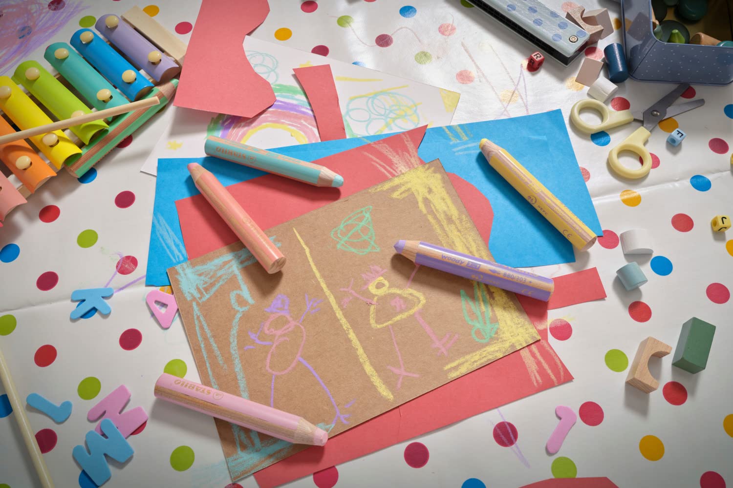 STABILO Woody 3-in-1 Multi-Functional Pencil - Pastel Green - Perfect for Writing, Drawing & Coloring - Ideal for School, Office & Art Projects