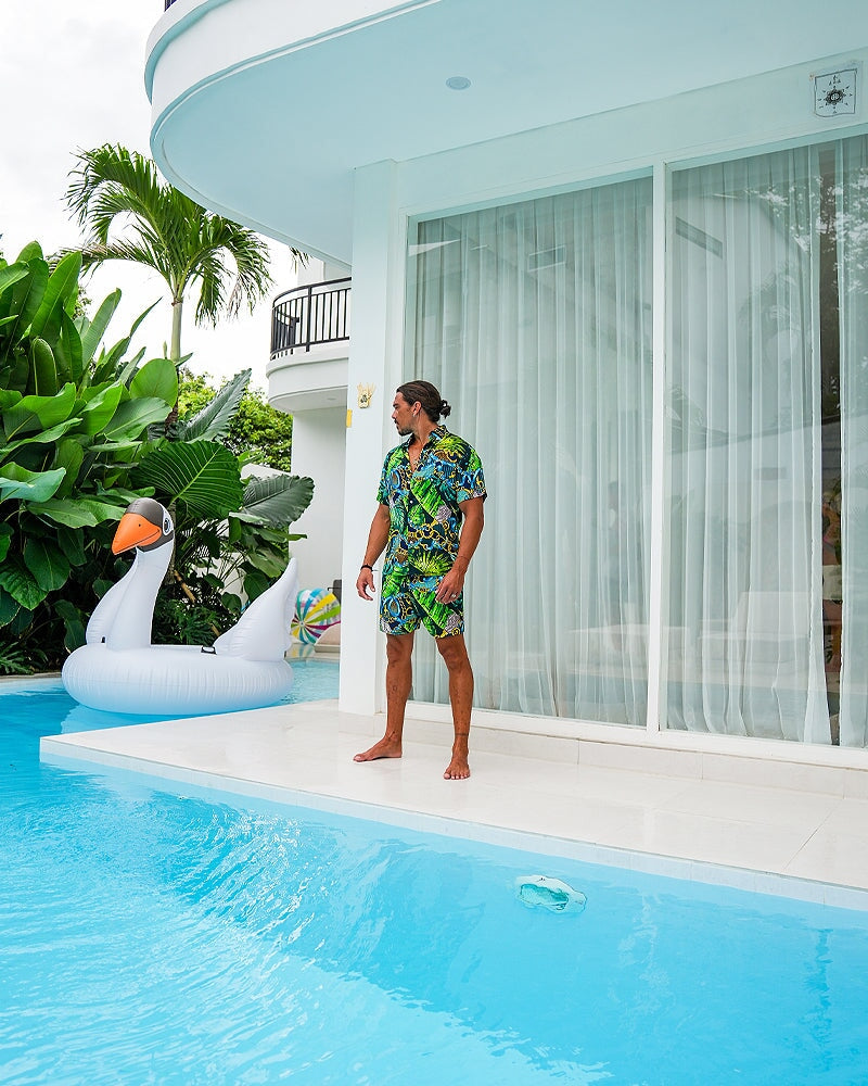 Luxury Emerald Jungle Resort Shorts for Women - Stylish & Comfortable Vacation Wear - Perfect for Beach, Pool, and Tropical Getaways