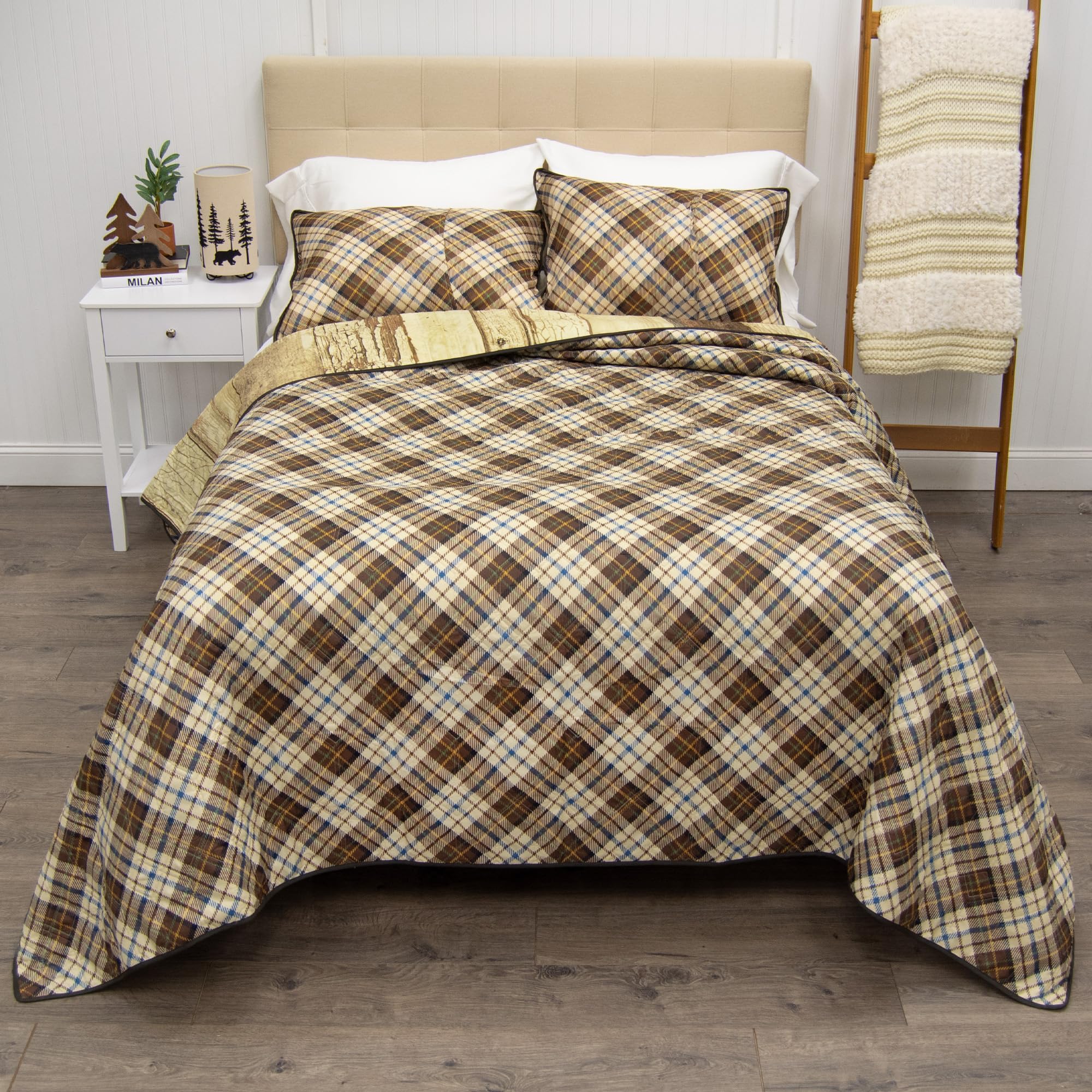 Donna Sharp Full/Queen Bedding Set - 3 Piece Painted Deer Lodge Quilt with Matching Pillow Shams - Soft & Durable Cotton Quilt for Queen/Full Size Beds - Easy Care Machine Washable - Perfect for Cozy Cabins, Rustic Bedrooms & Lodge Style Decor