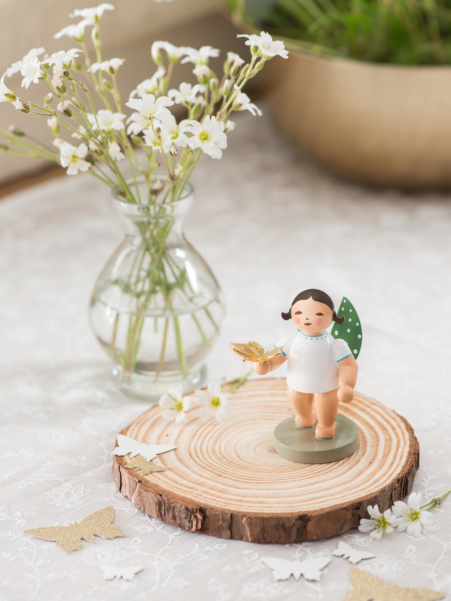 Dreamer Angel 940 0080 - Premium Collectible Figurine for Home Decor, Gift & Display | Perfect for Christmas, Birthday & Special Occasions