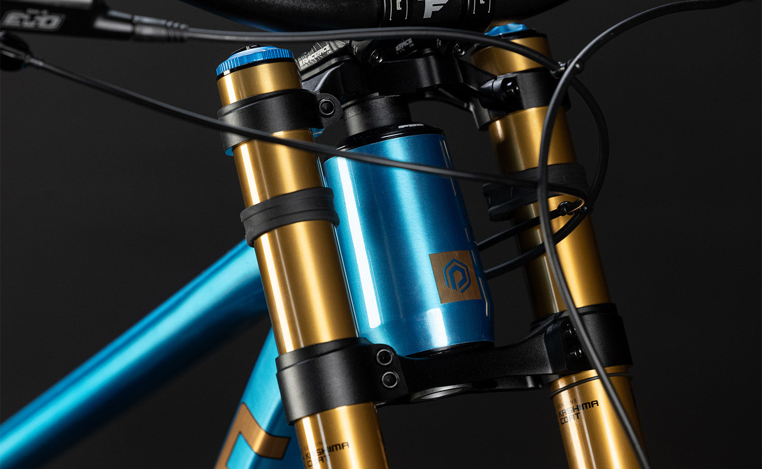 Polygon Collosus DH9 Downhill Mountain Bike - Full Suspension MTB for Extreme Trails & Downhill Racing - Perfect for Off-Road Adventures & Mountain Cycling