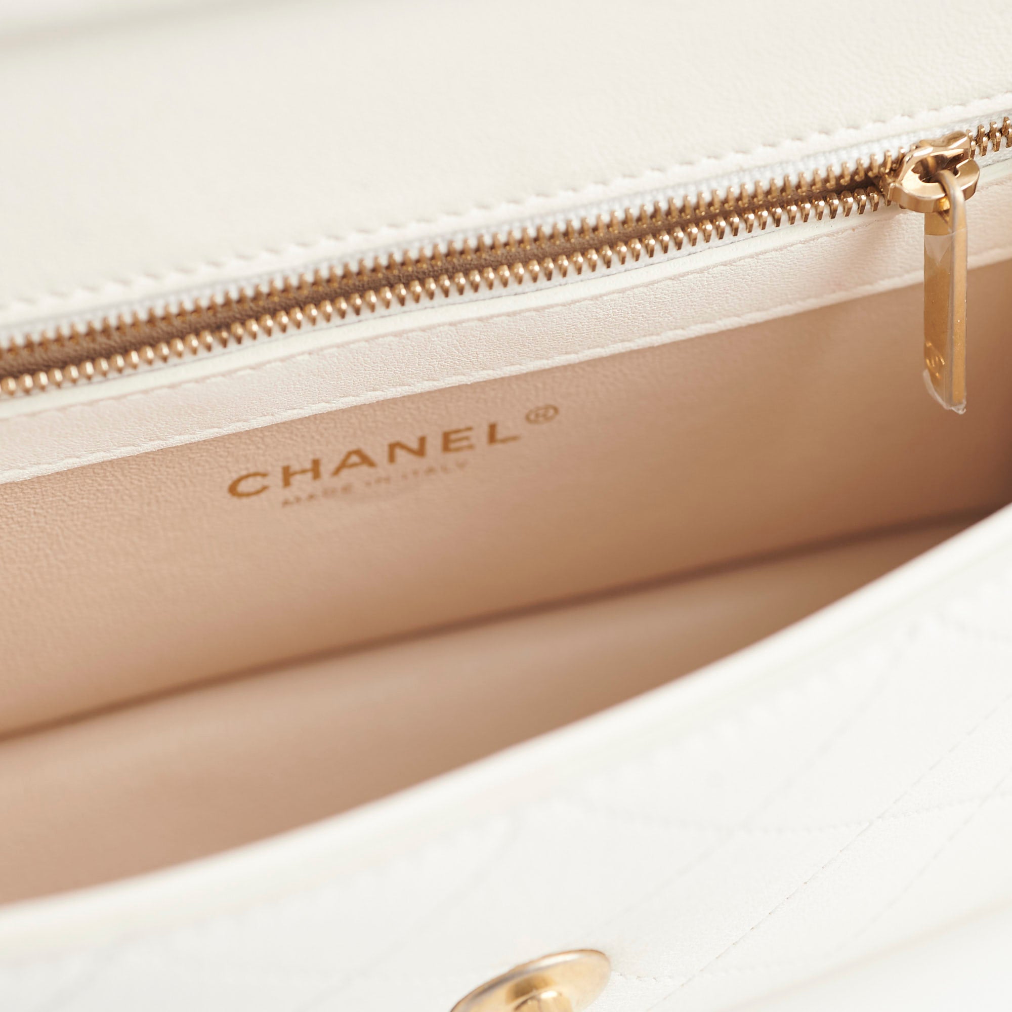 Chanel Reversible Quilted Flap Bag White Gold Hardware 25 Series - Luxury Crossbody Purse for Women, Perfect for Parties & Evening Events