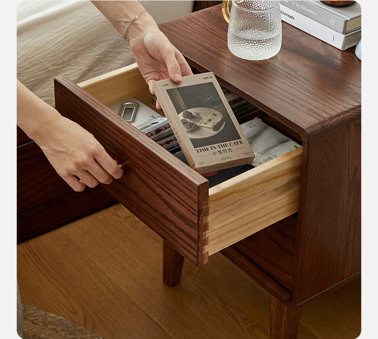 Solid Oak Wood Nightstand - Nordic Style Bedside Table for Bedroom, Living Room, or Office - Modern Minimalist Furniture with Storage Shelf