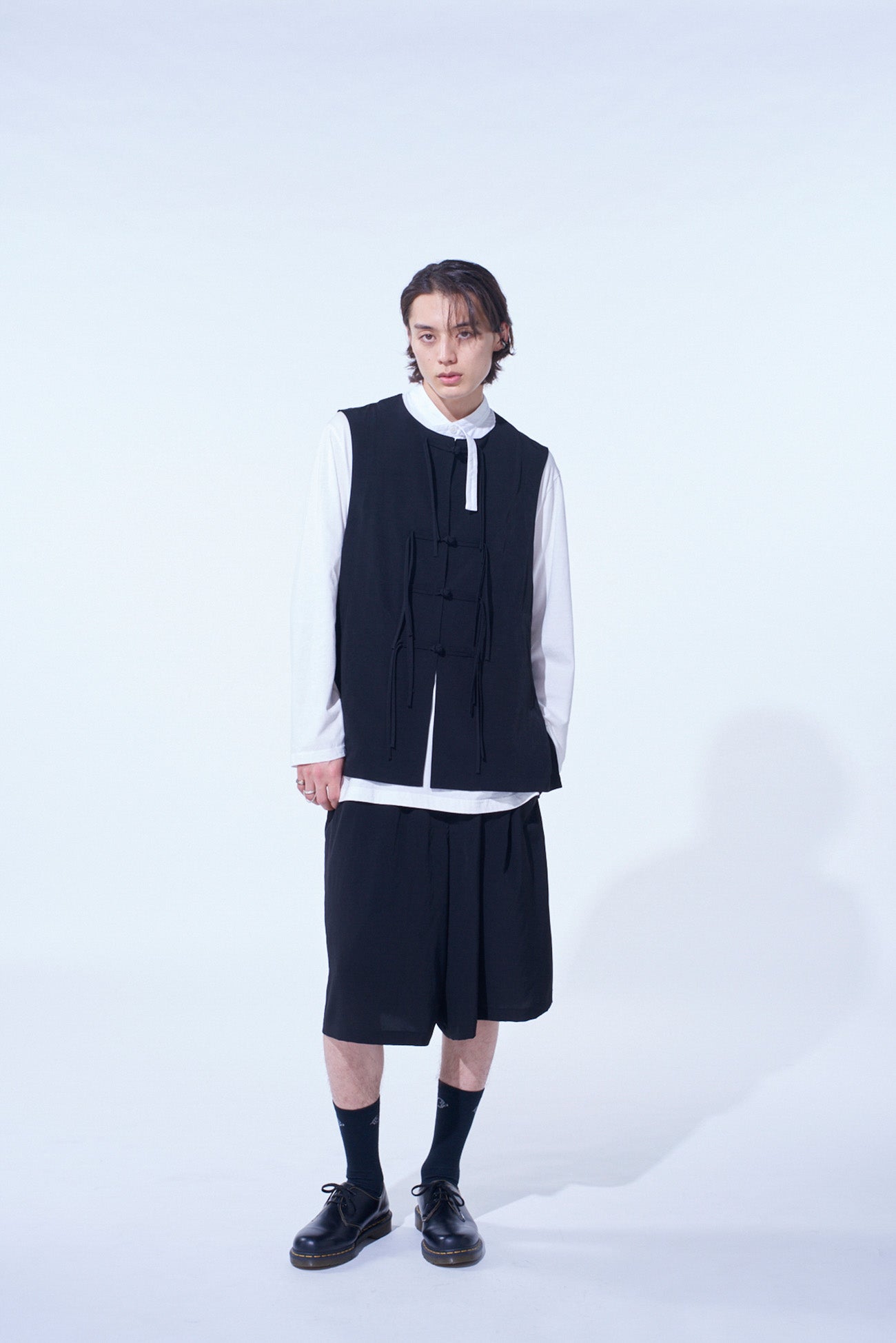 Elegant Crepe de Chine Button Vest for Women - Stylish China-Inspired Fashion | Perfect for Office Wear, Parties & Casual Outfits