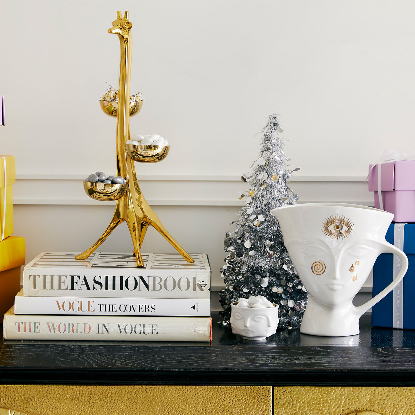 Gilded Giuliette Pitcher - Elegant Glass Pitcher for Iced Tea, Lemonade & Cocktails | Perfect for Entertaining, Parties & Home Decor