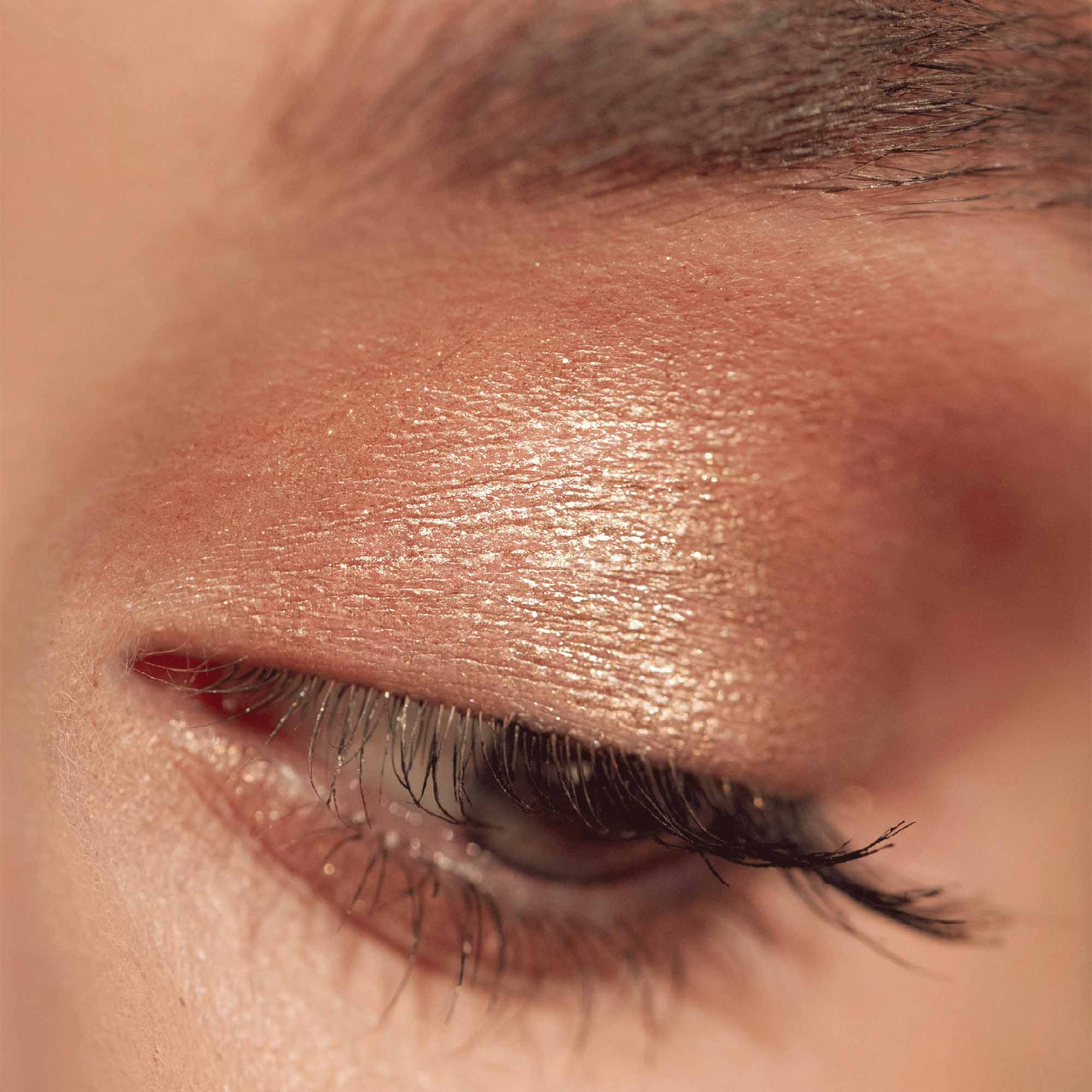 Victoria Beckham Beauty Lid Lustre - Cream Eyeshadow for Glamorous Makeup Looks | Perfect for Day to Night Wear, Parties & Special Occasions